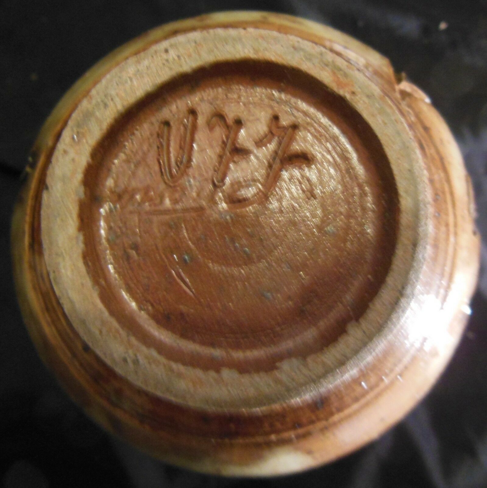 Vase abstract decoration, polychrome ceramic, glazed, signature at the ass to identify