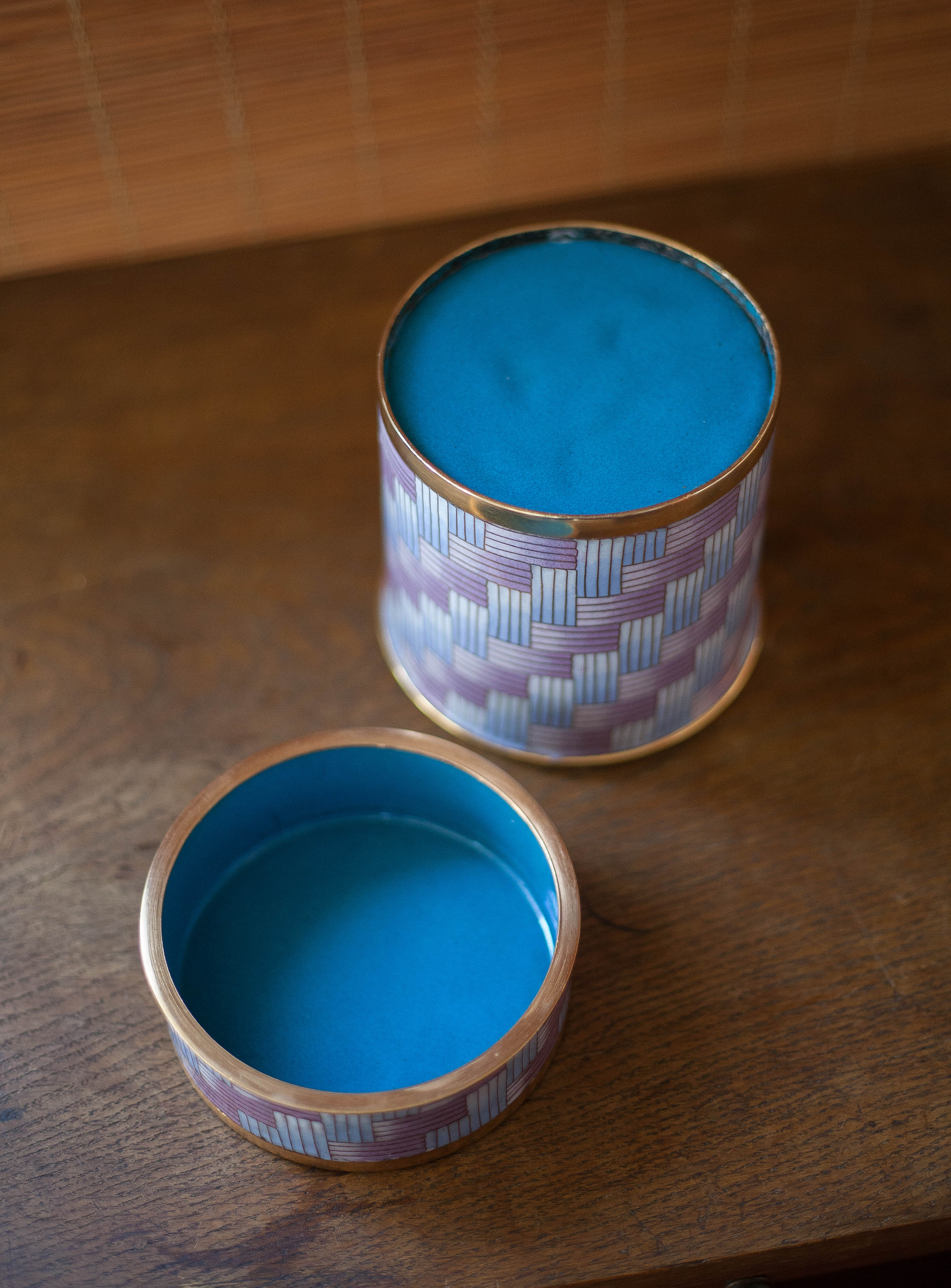 Fabienne jouvin enamelled box, cloisonné round box, enamelled pot, tea pot, interior decoration