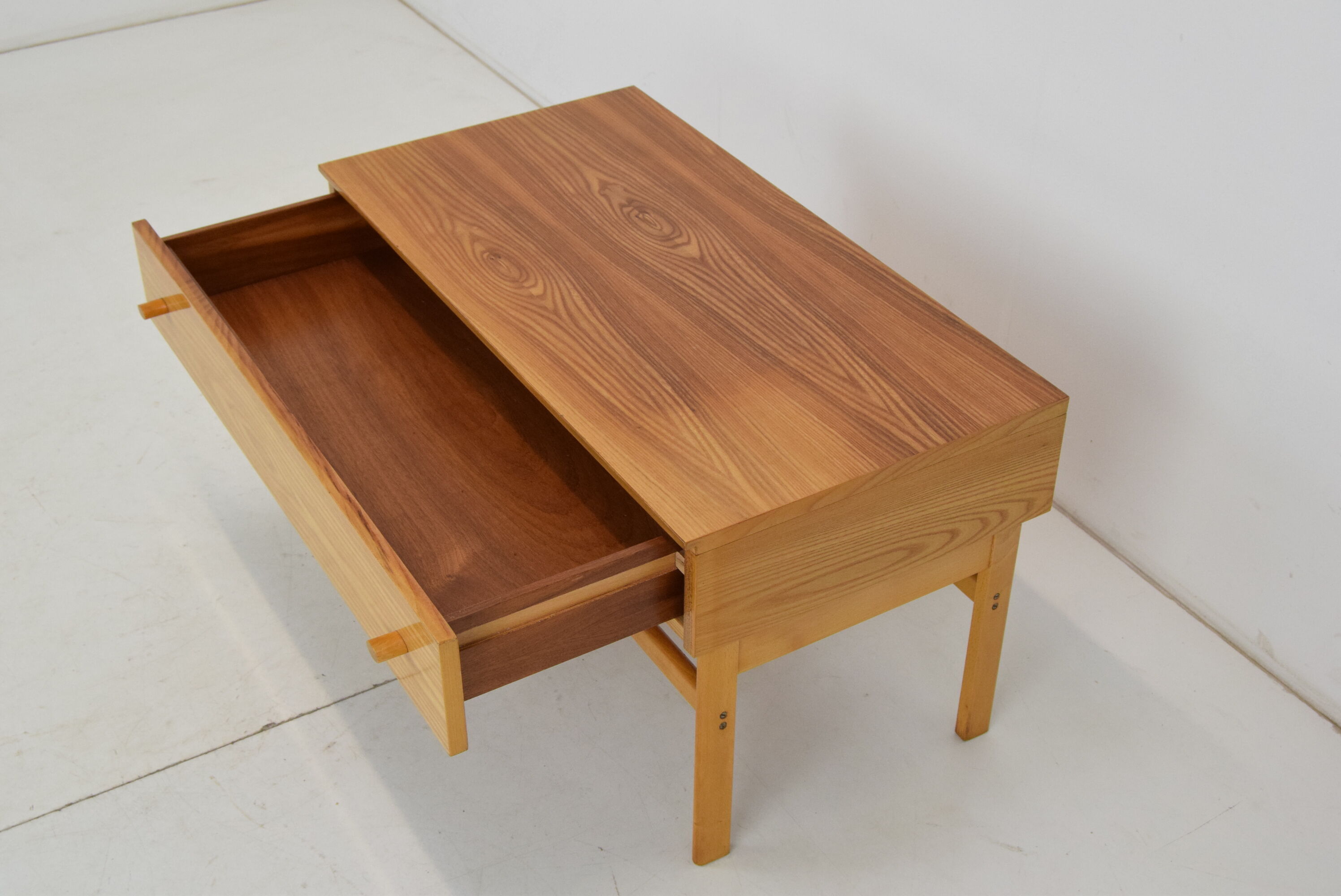 Mid-century Drawer cabinet ,Jitona,1970's.