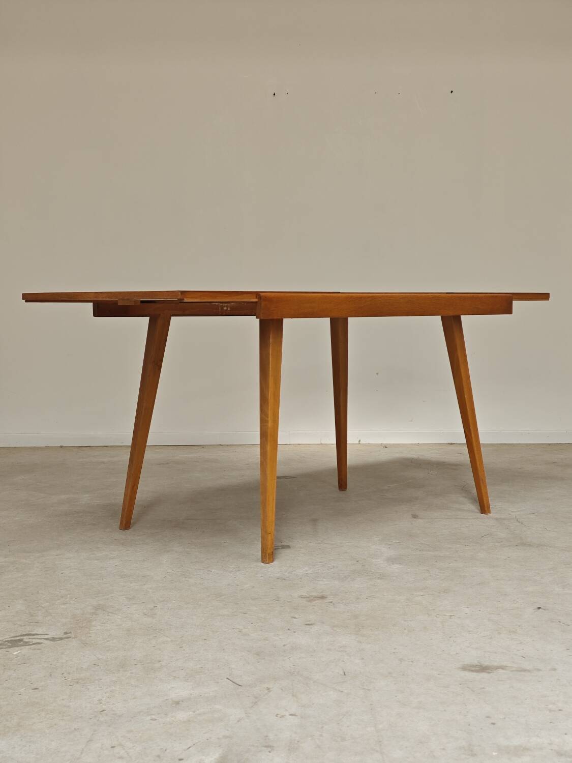 Table a manger a rallonge par Frantisek Jirak pour Tatra , 1960n