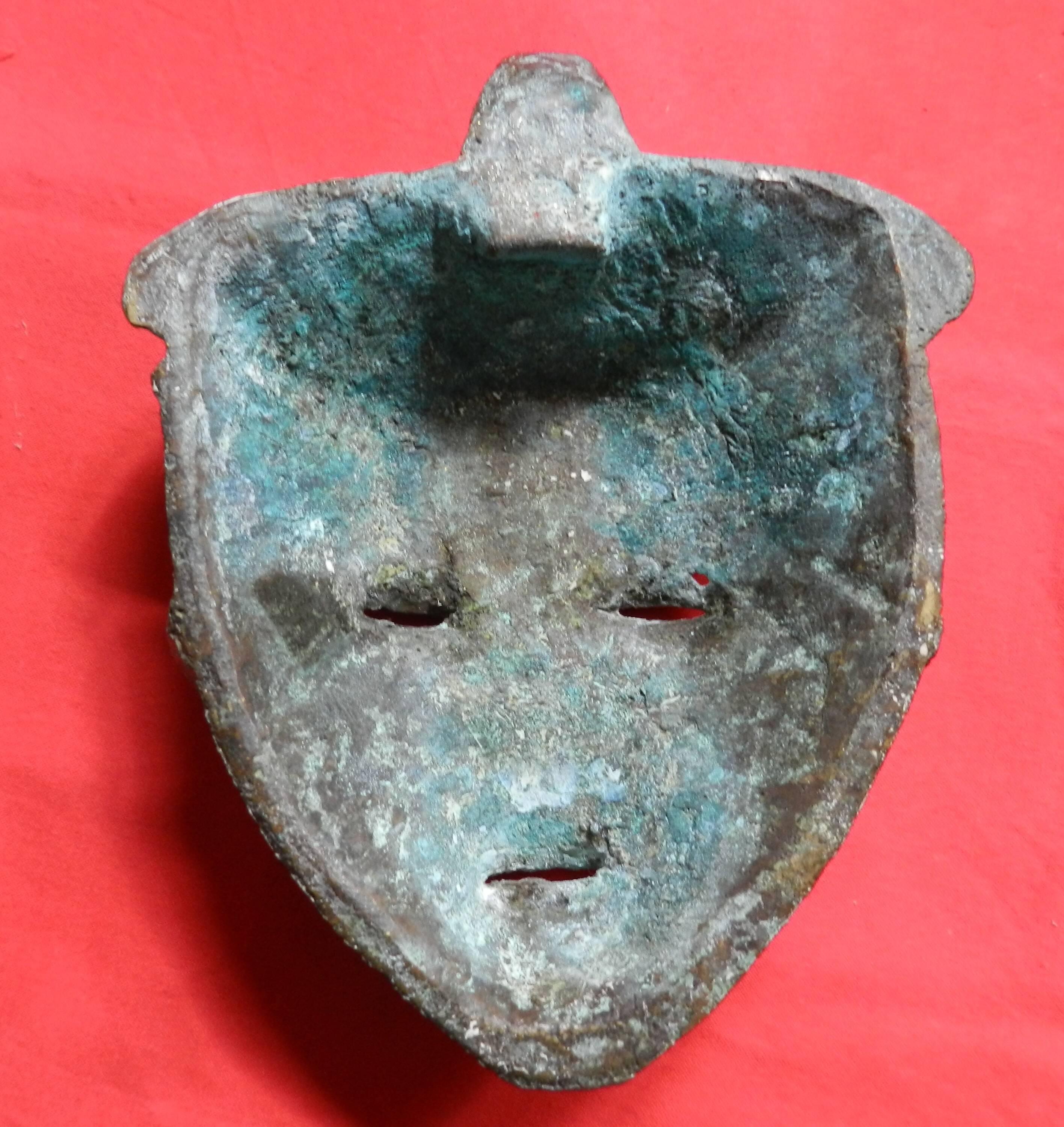 Masque Africain en Bronze Nigère