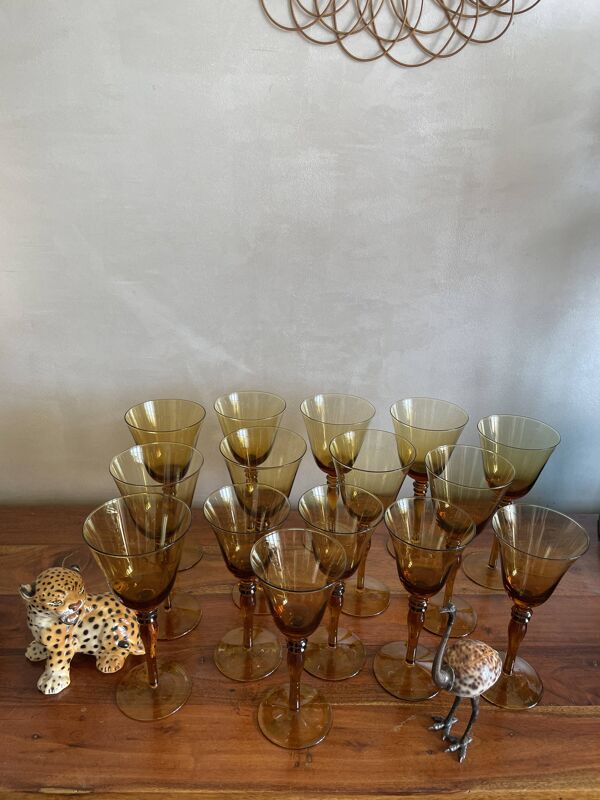 Série de verres à pied en verre soufflé