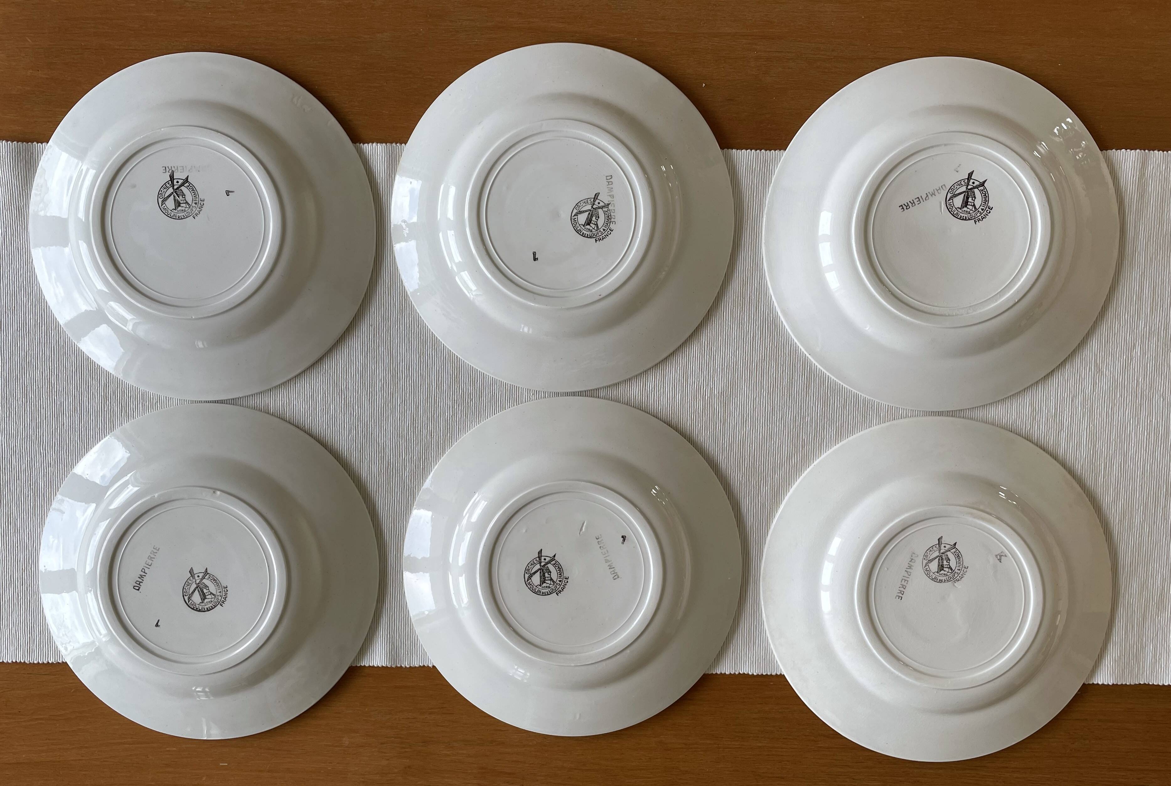 6 antique flat plates in Saint-Amand earthenware (Nord)