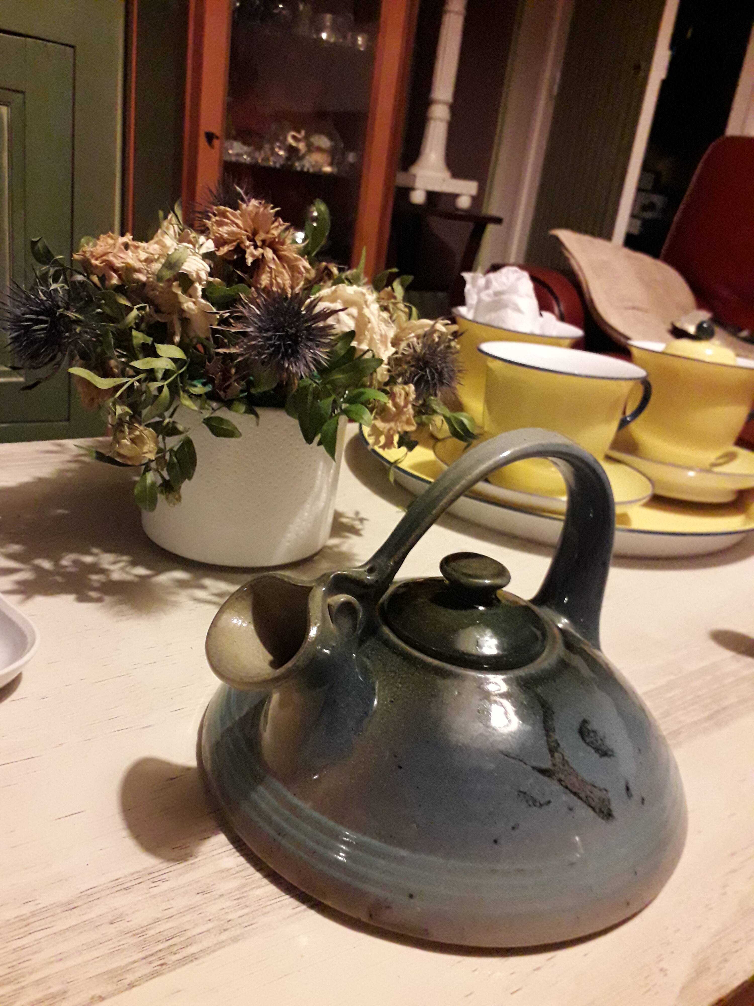 Ceramic teapot signed by the potter jean-luc pirot.