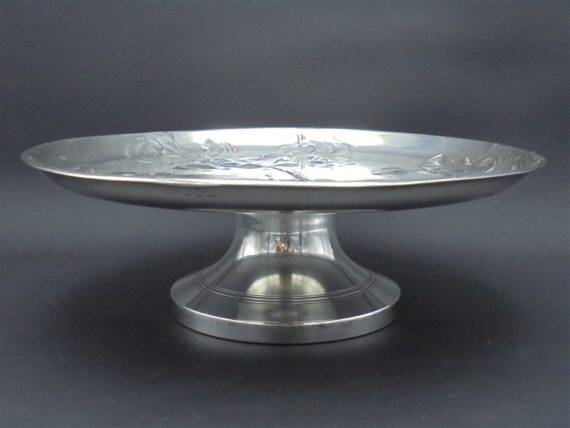 Piedouche dish