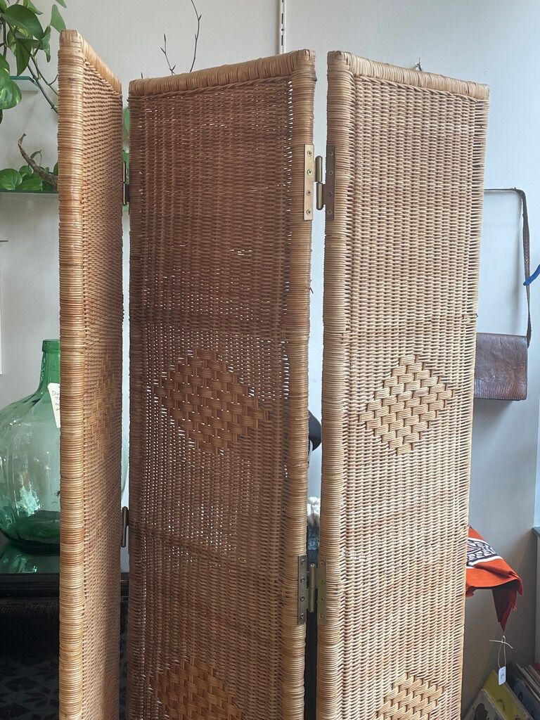 Wicker screen