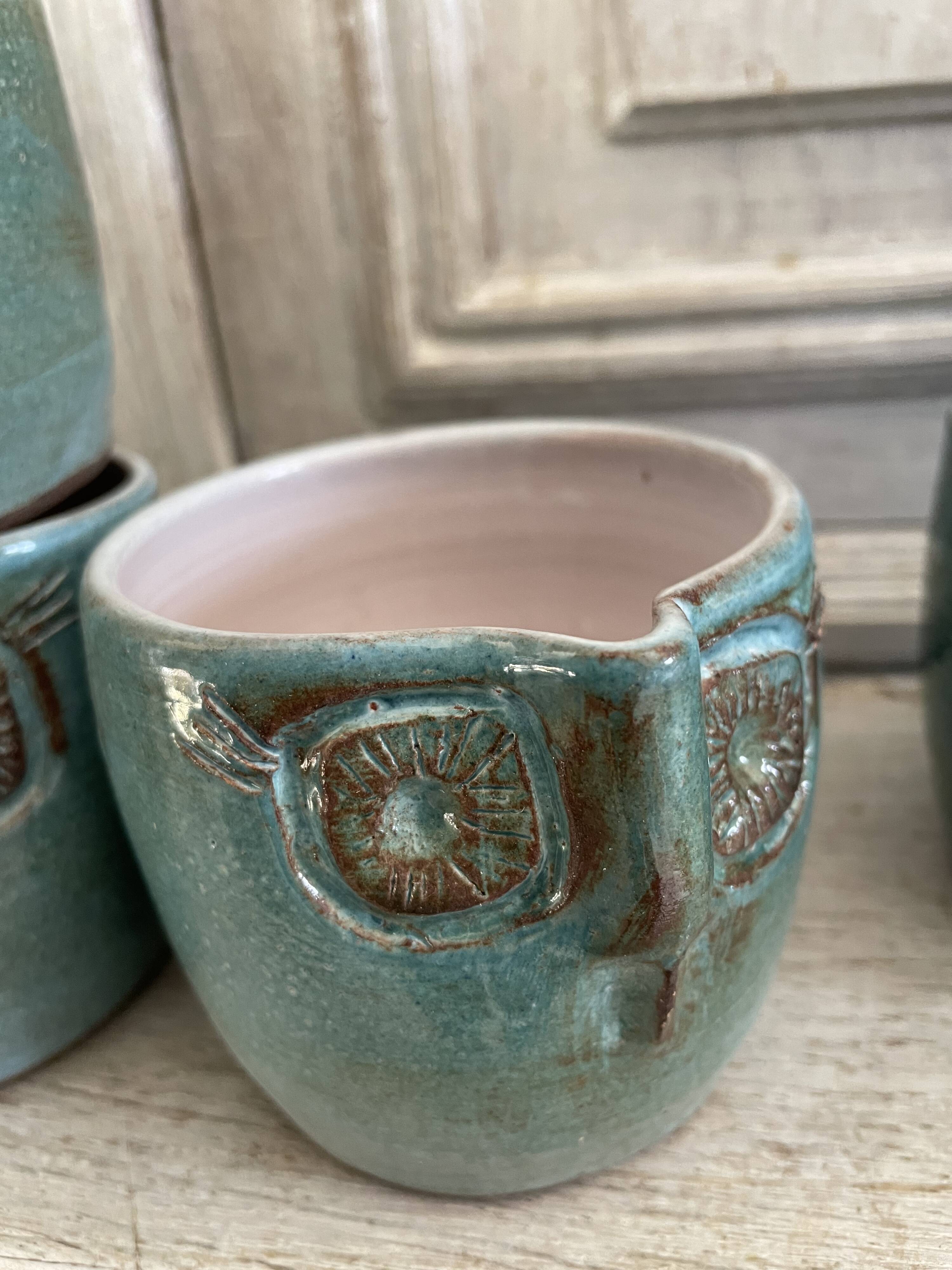 Set 6 vintage ceramic owl mugs