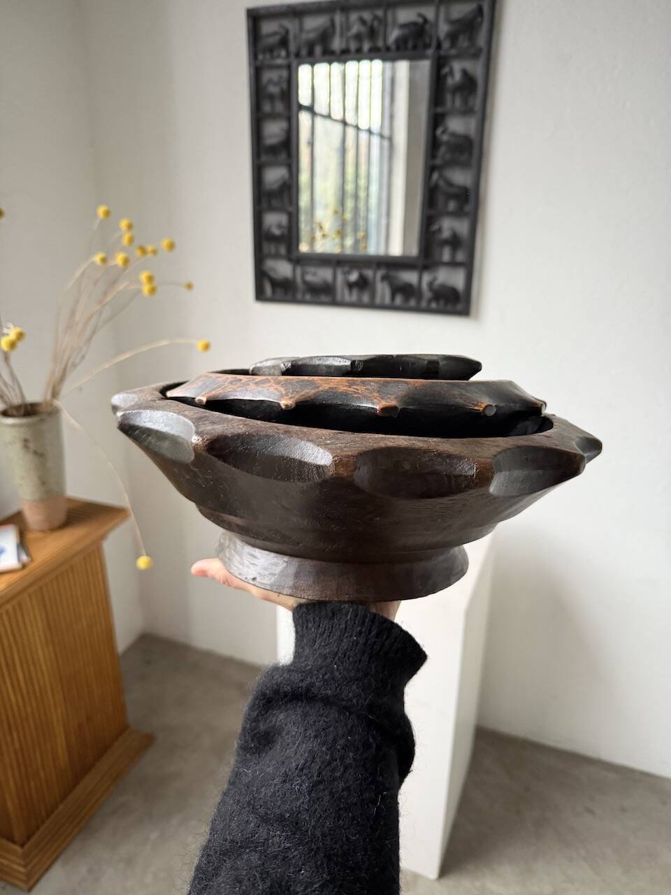 Brutalist wooden dishes, Savoyard popular art.