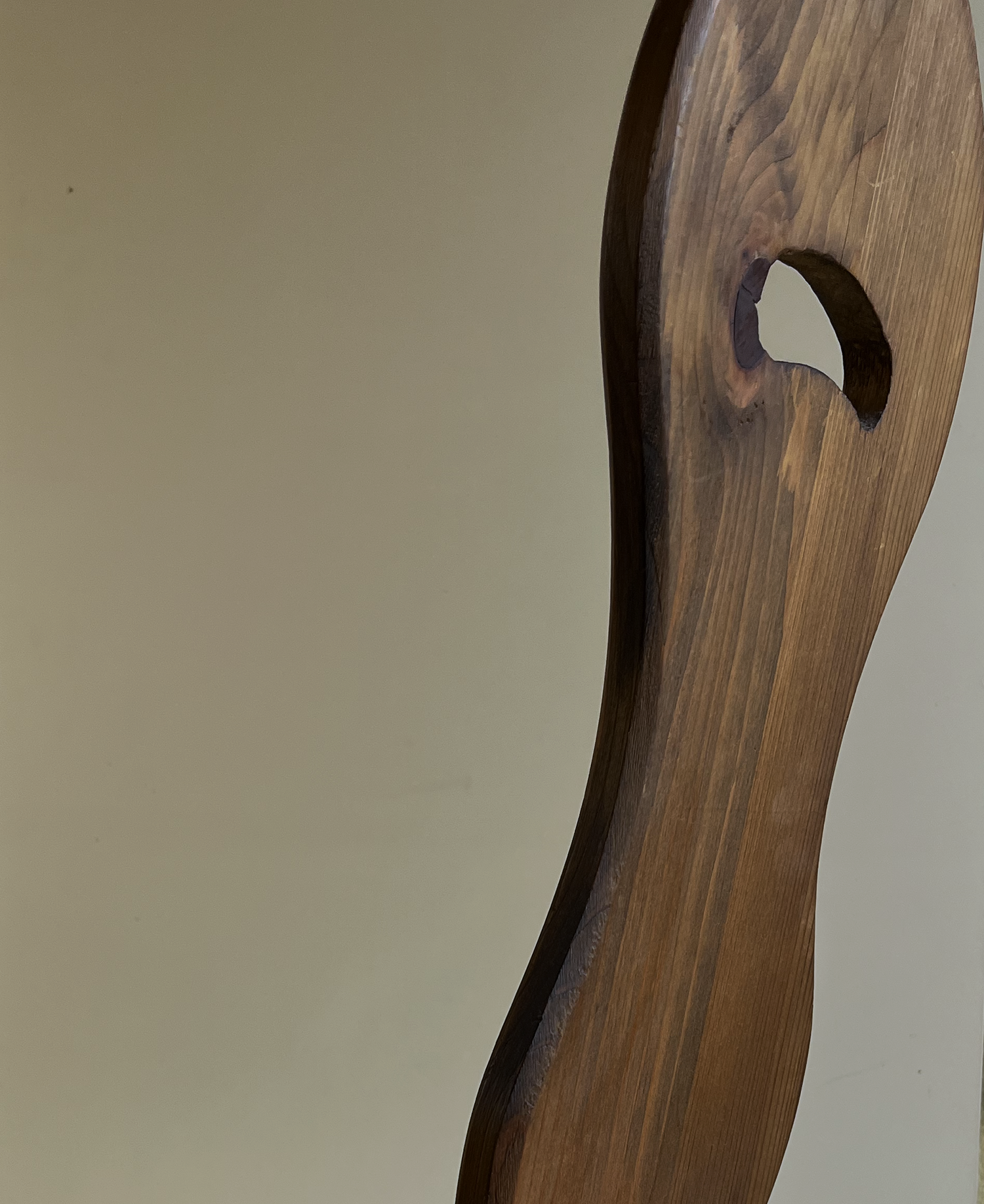 Tripod brutalist chair