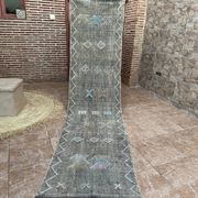 Moroccan silk hallway rug with cactus pattern: handwoven