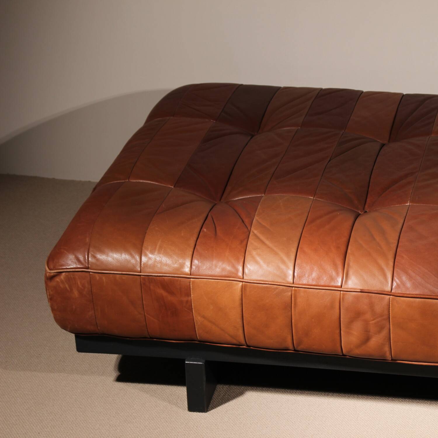 Lit de jour 'DS-80' en cuir patchwork cognac par De Sede, Suisse