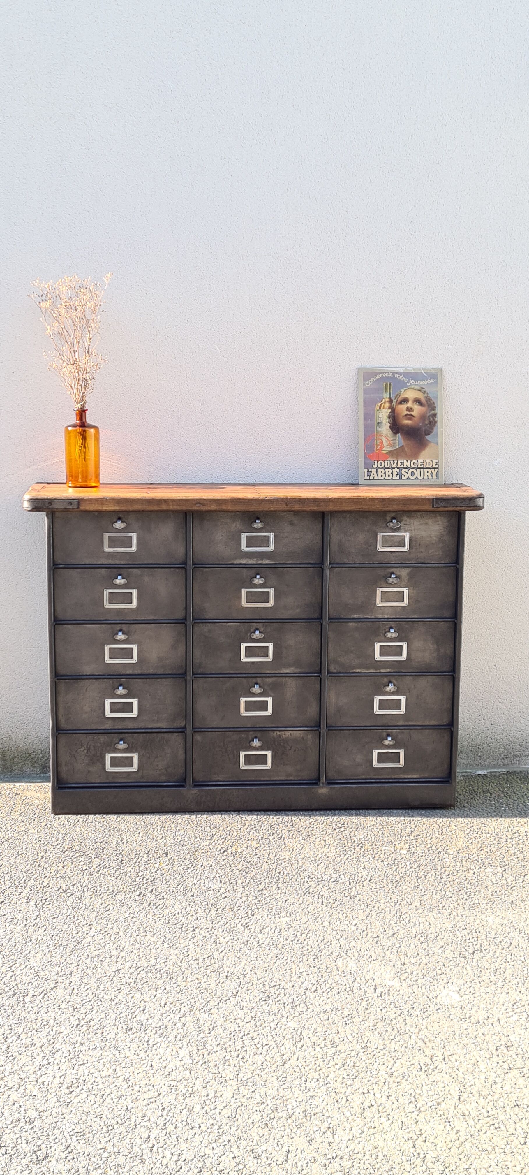 Furniture with valves