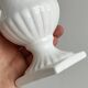 Cache-pot Médicis ancien en porcelaine blanche