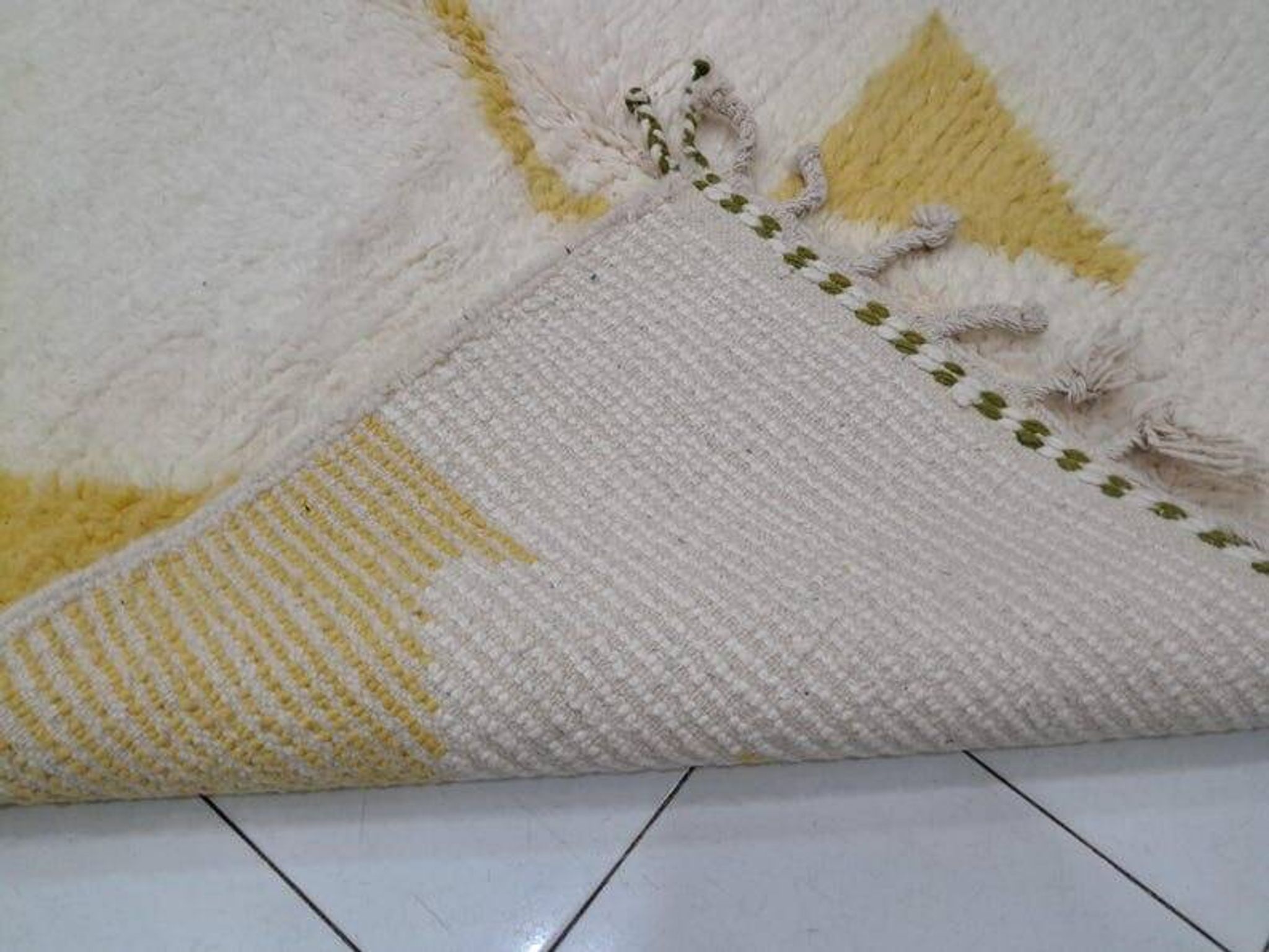 Handmade pure wool rug with colourful patterns 150/250 cm