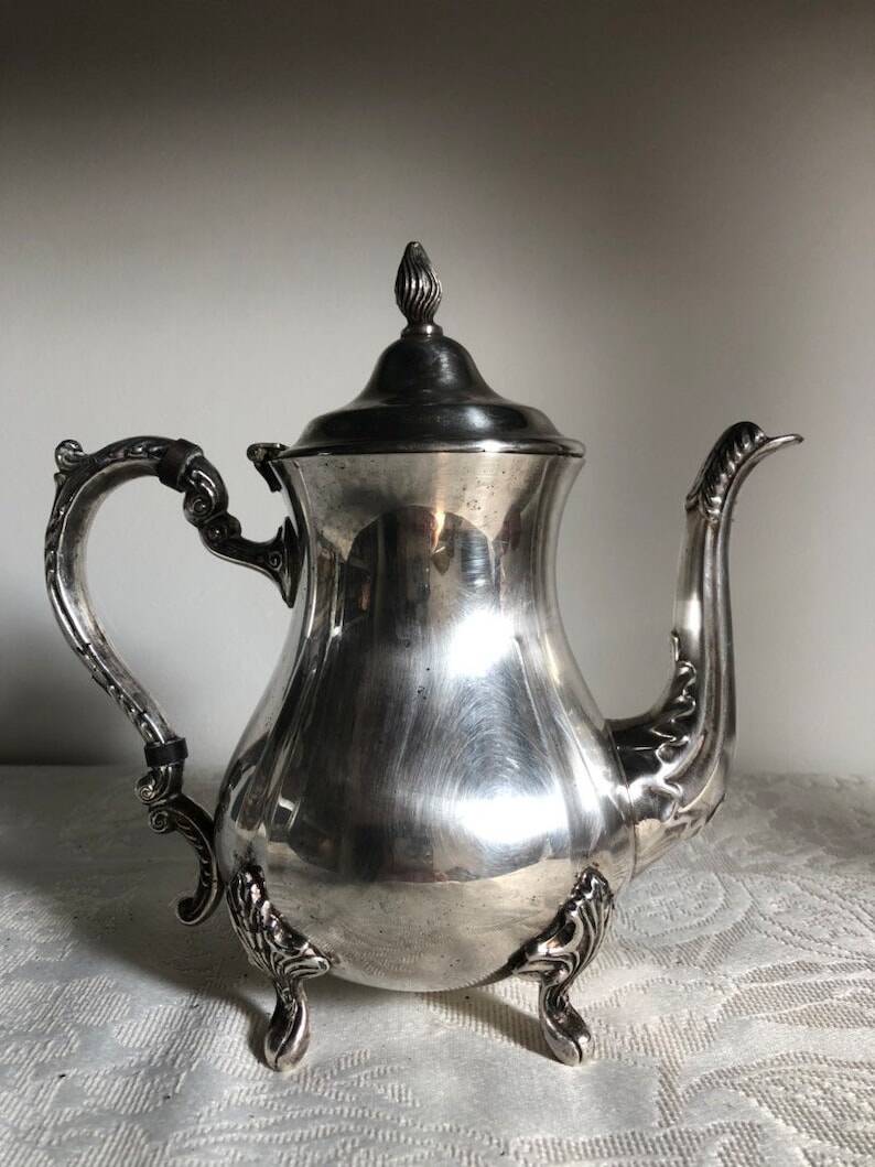 Vintage Viners Sheffield Silver Plated Teapot: Victorian Footed Pitcher