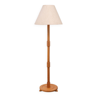 Solbackens Svarveri, Pine floor lamp 1970s Sweden