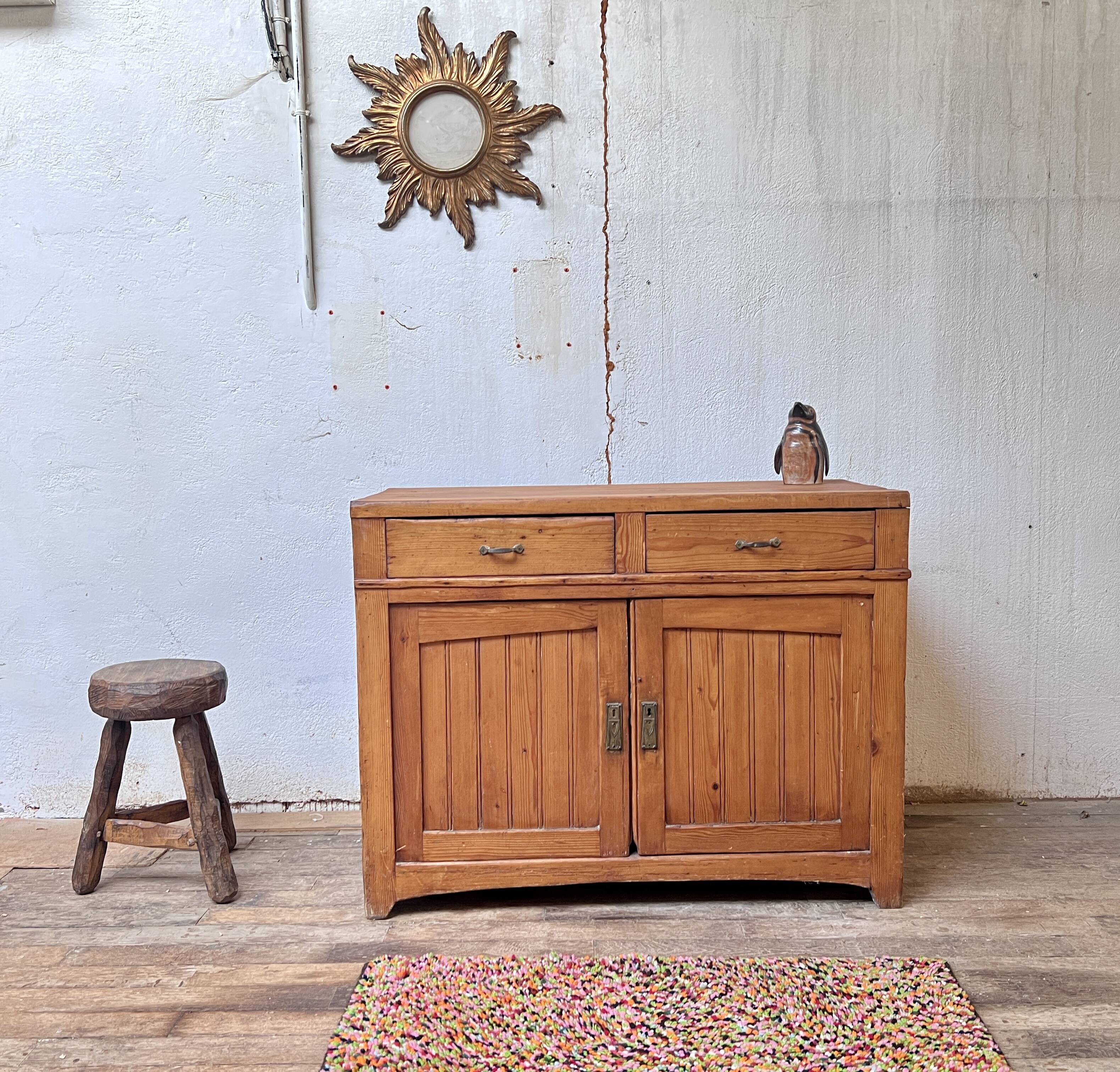 Buffet parisien vintage 1930