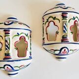 2 Vintage ceramic wall lights