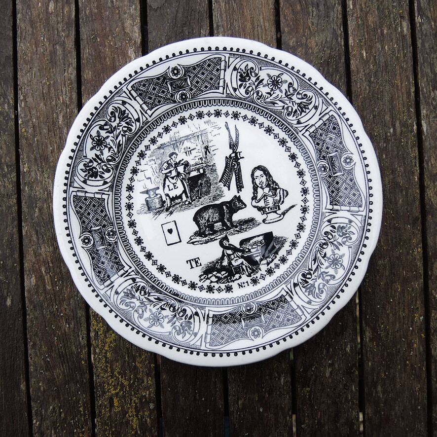 6 old talking plates Gien – Friendship