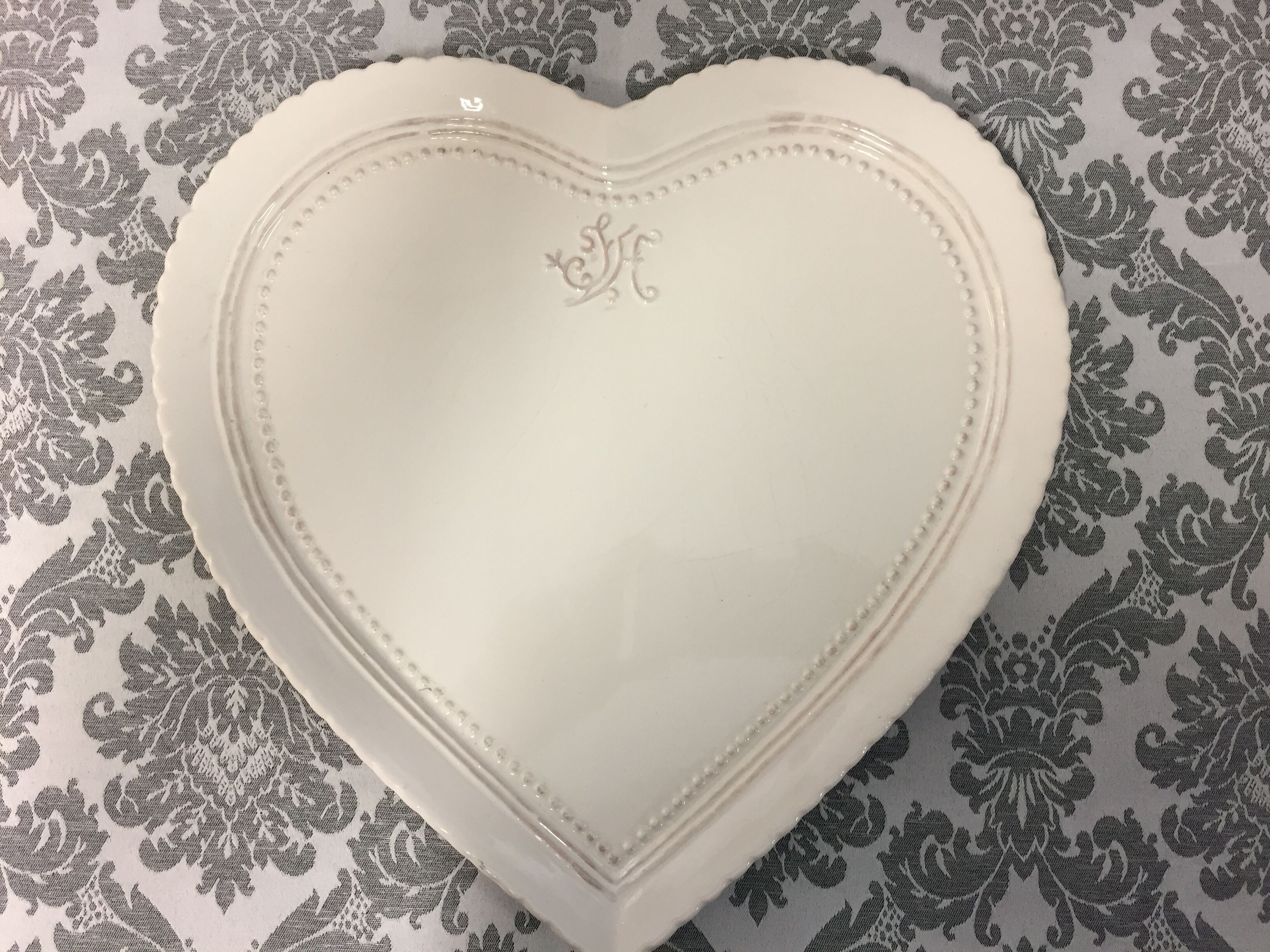 Fine earthenware set head-to-head cups heart tray