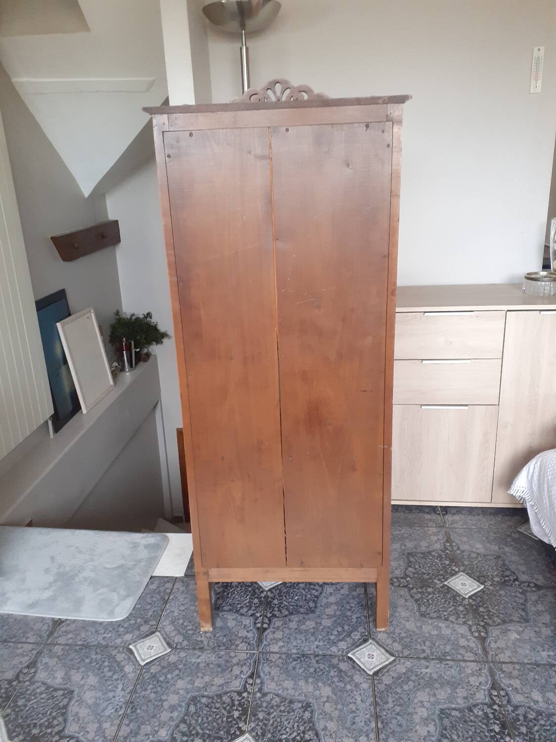 Louis XV style rosewood marquetry display case