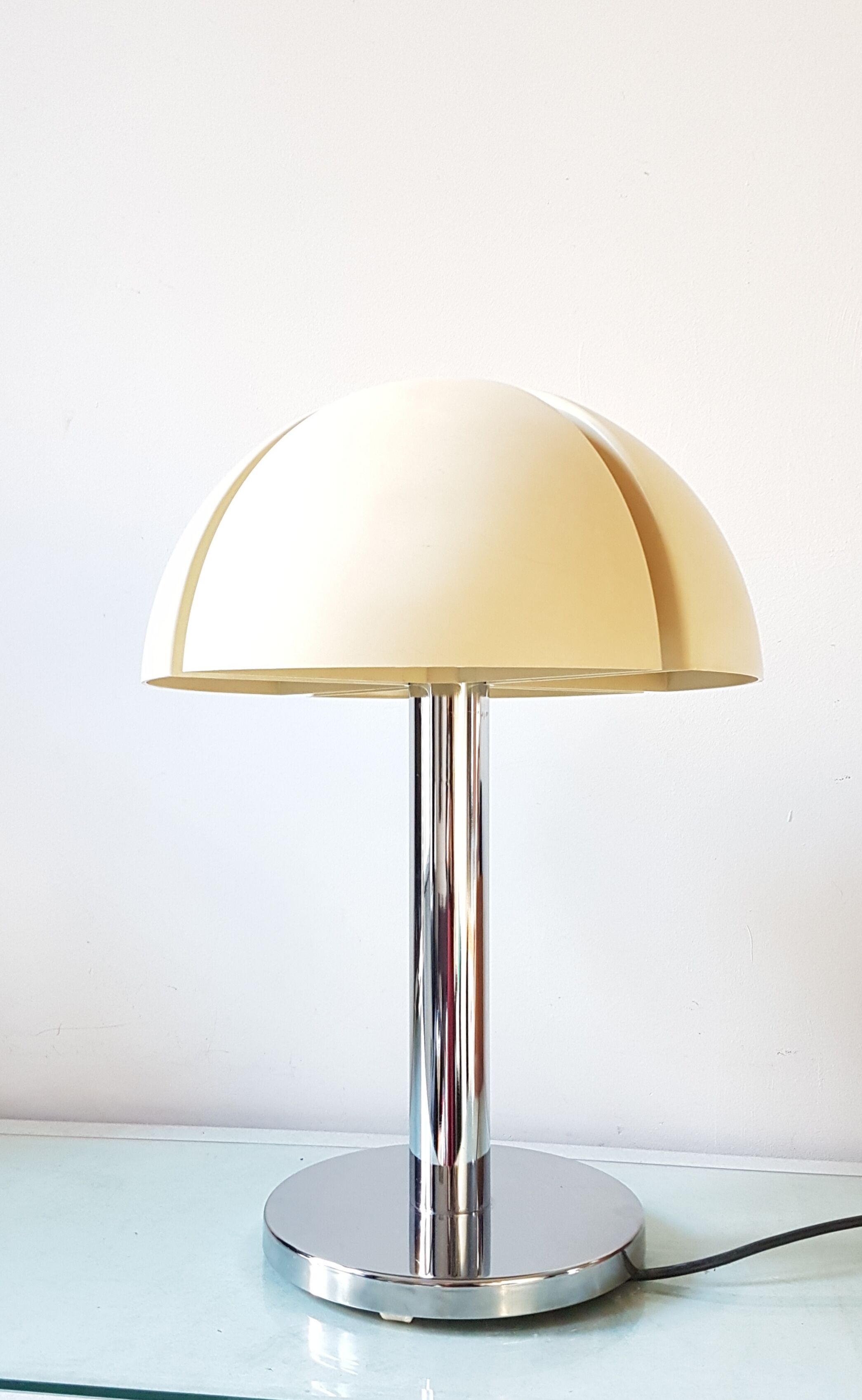 Vintage large Raak mushroom desk lamp 'Octavo'  Space Age, 1970s