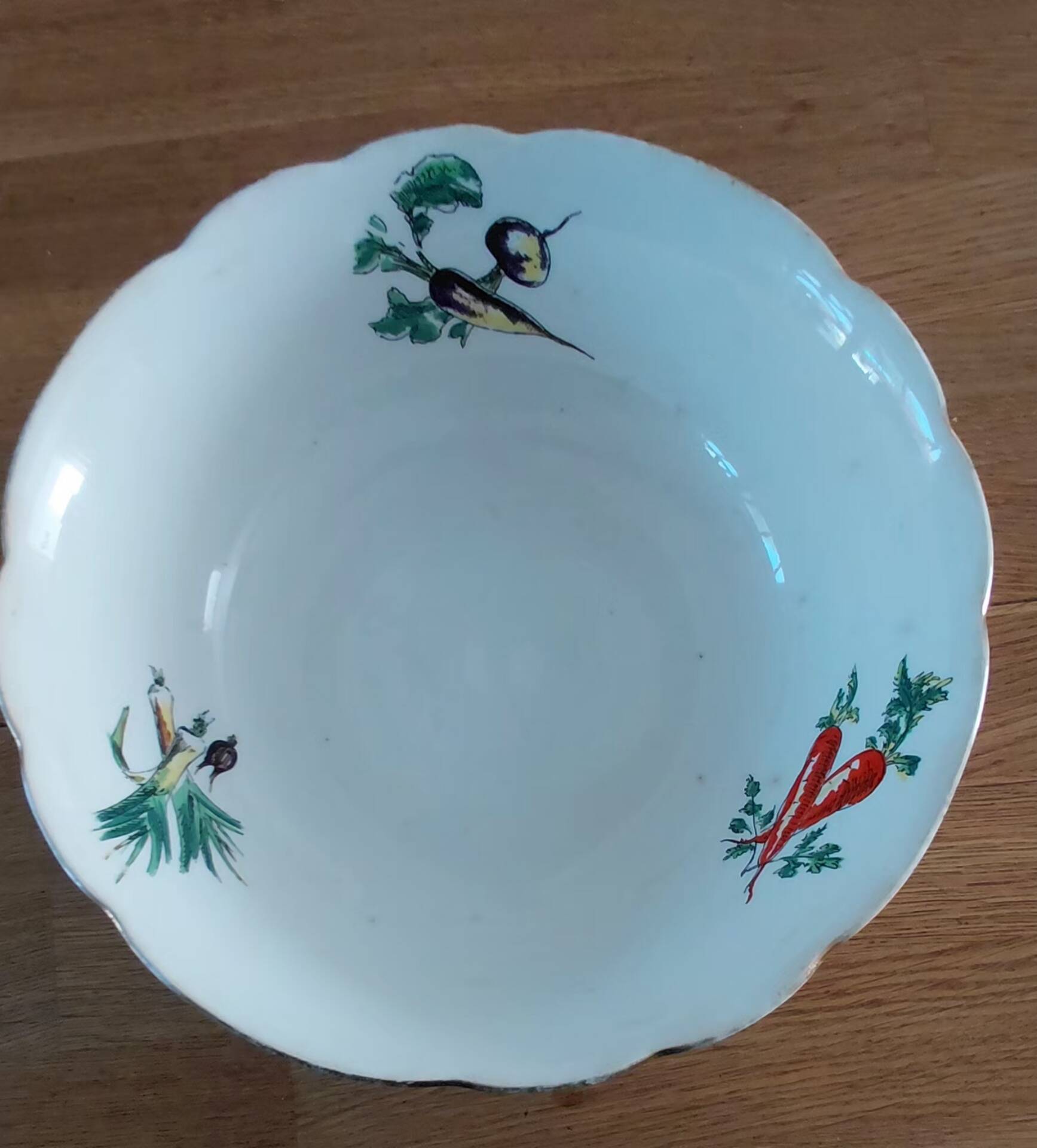 Gien table service dish set