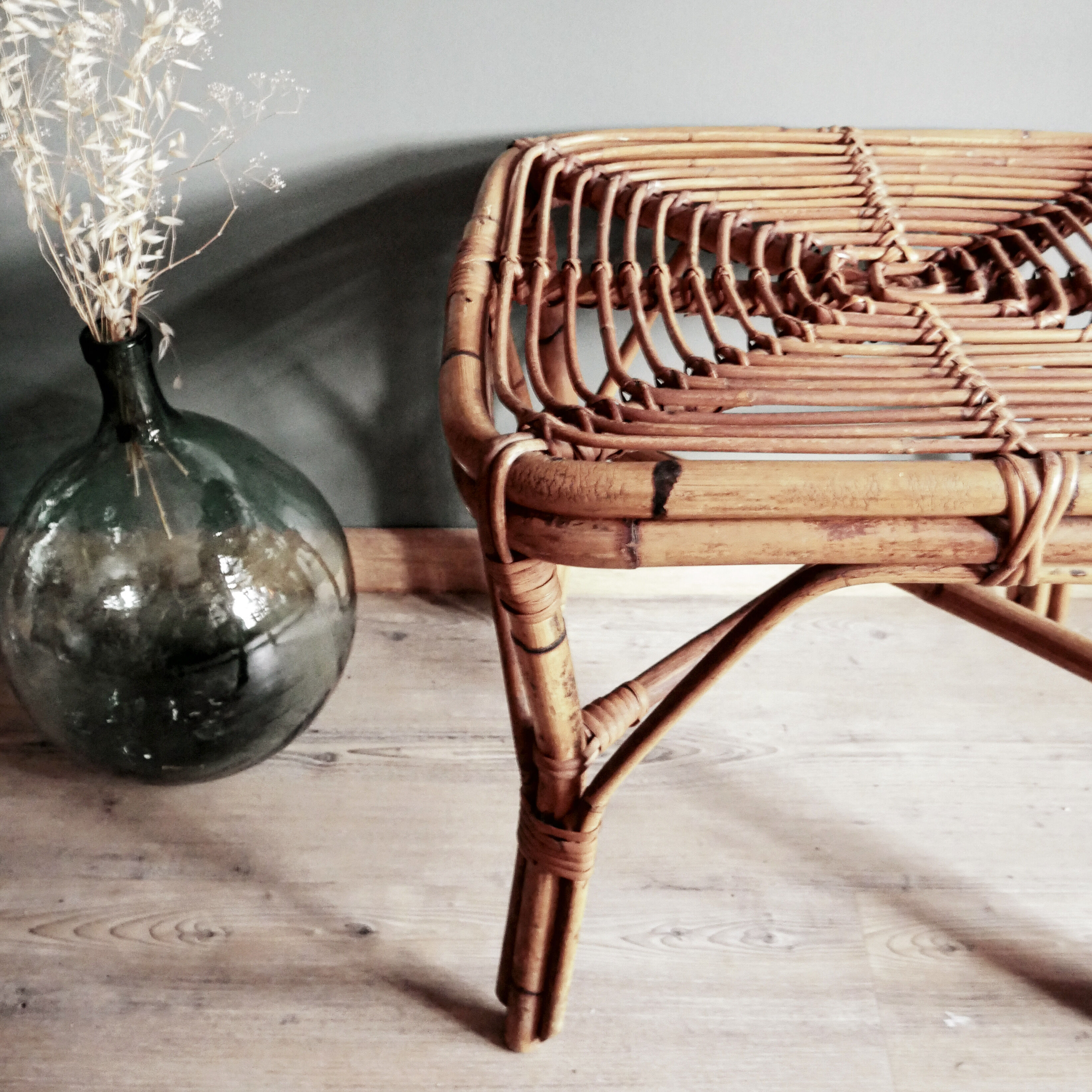 Rattan table