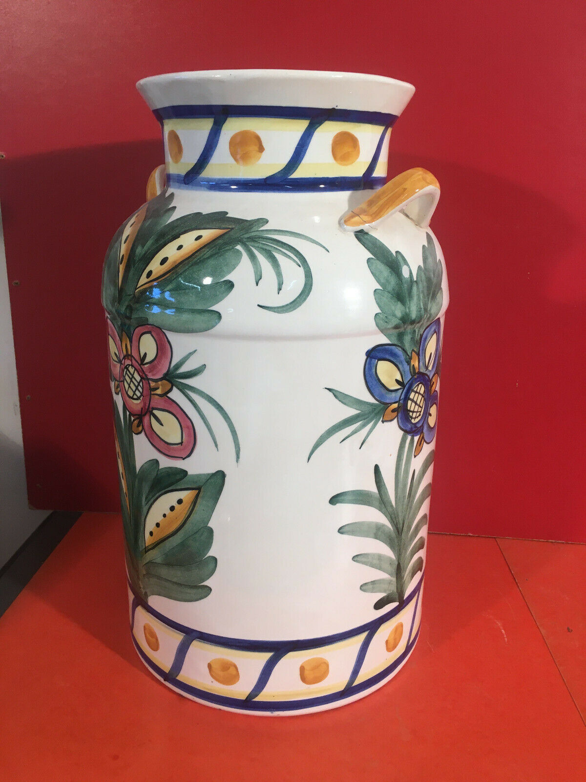 Ceramic umbrella door