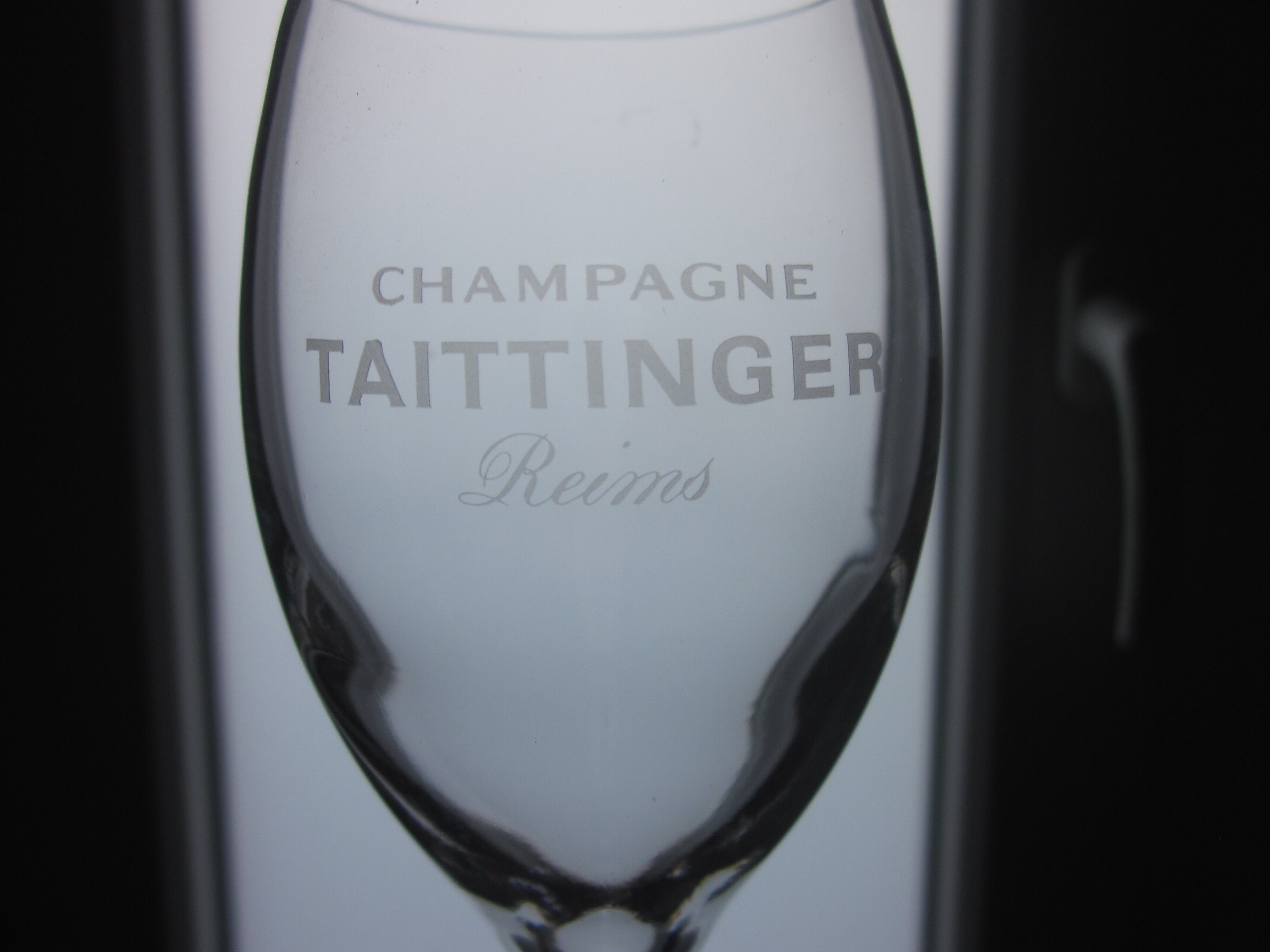 6 champagne flutes Taittinger