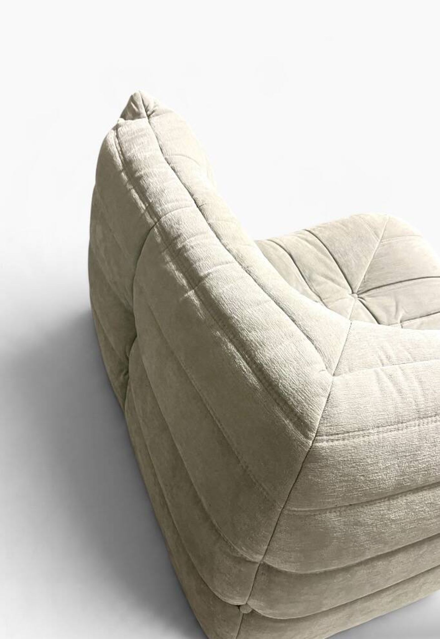 Ensemble modulable Togo en velours grege par Ducaroy, Maison Ligne Roset