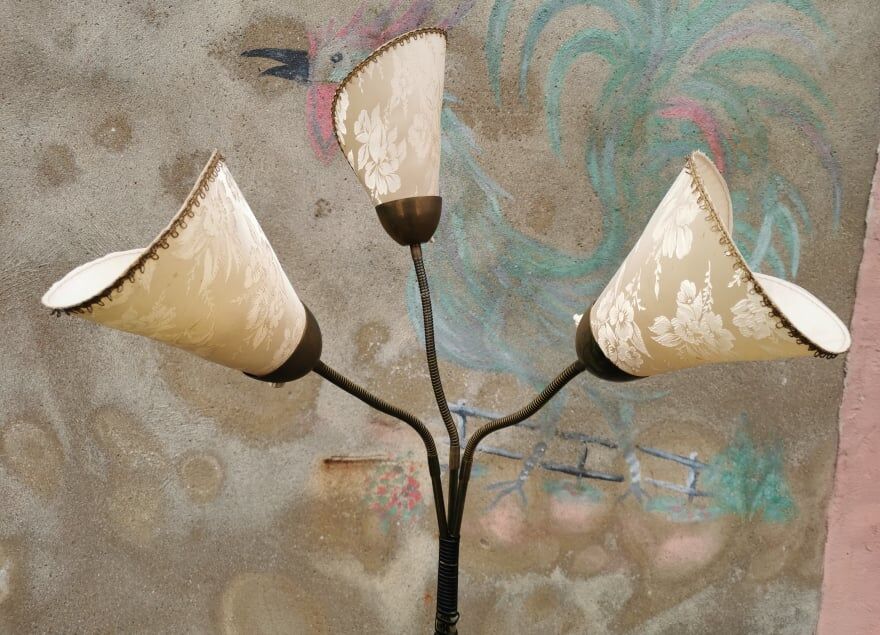 Tulip floor lamp