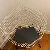 Diamond Bertoia armchair