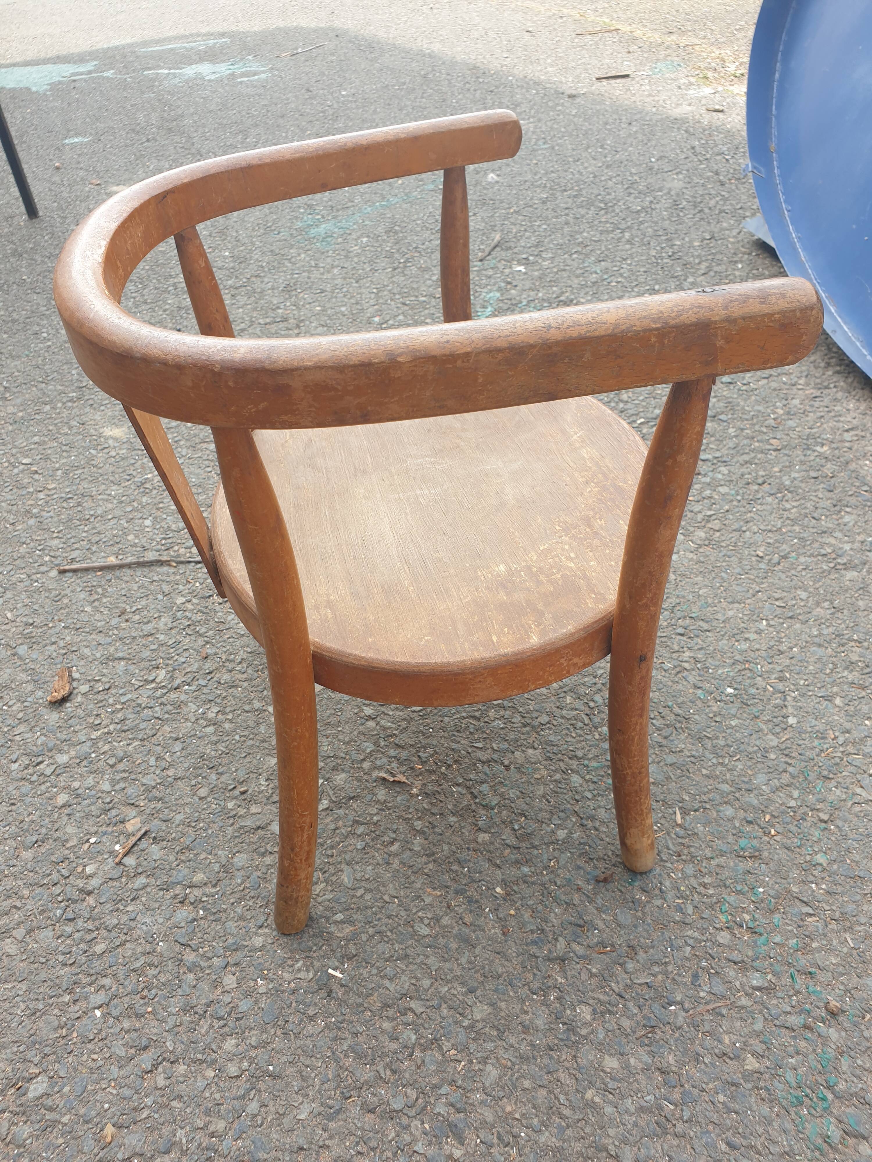 Child armchair