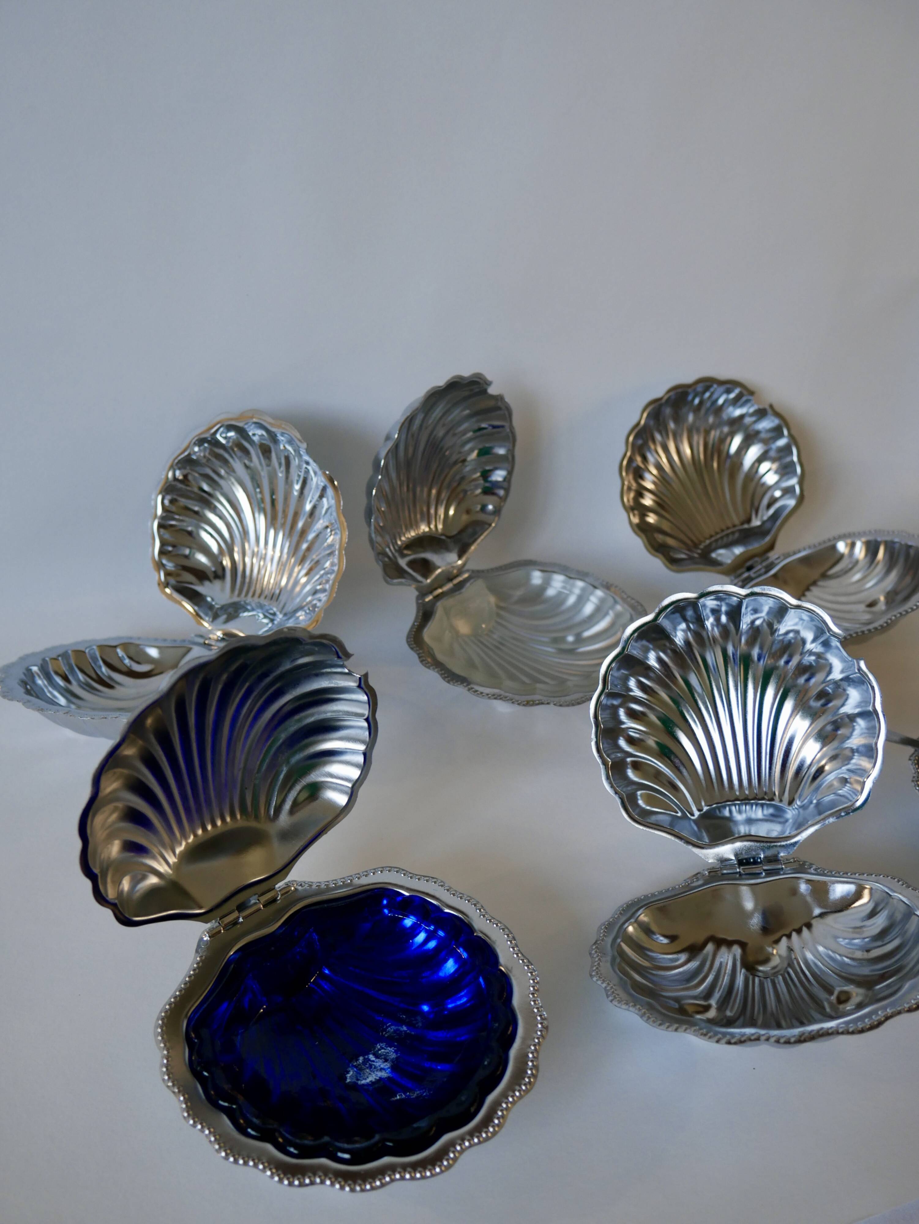 Shell pocket in silver metal from the 60s and 70s