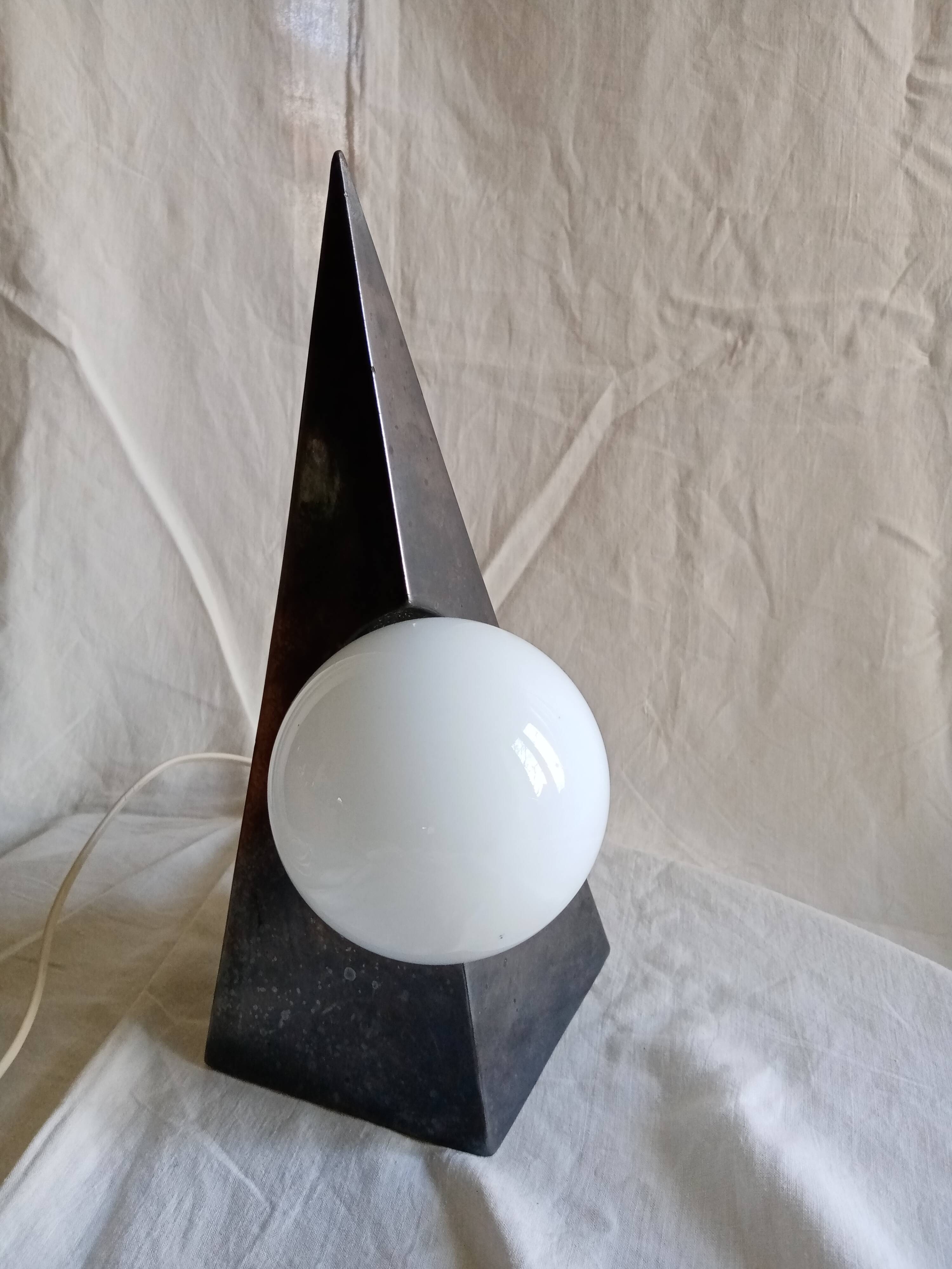 Pyramid design lamp Circa 1981/1987 Ettore Sottsass