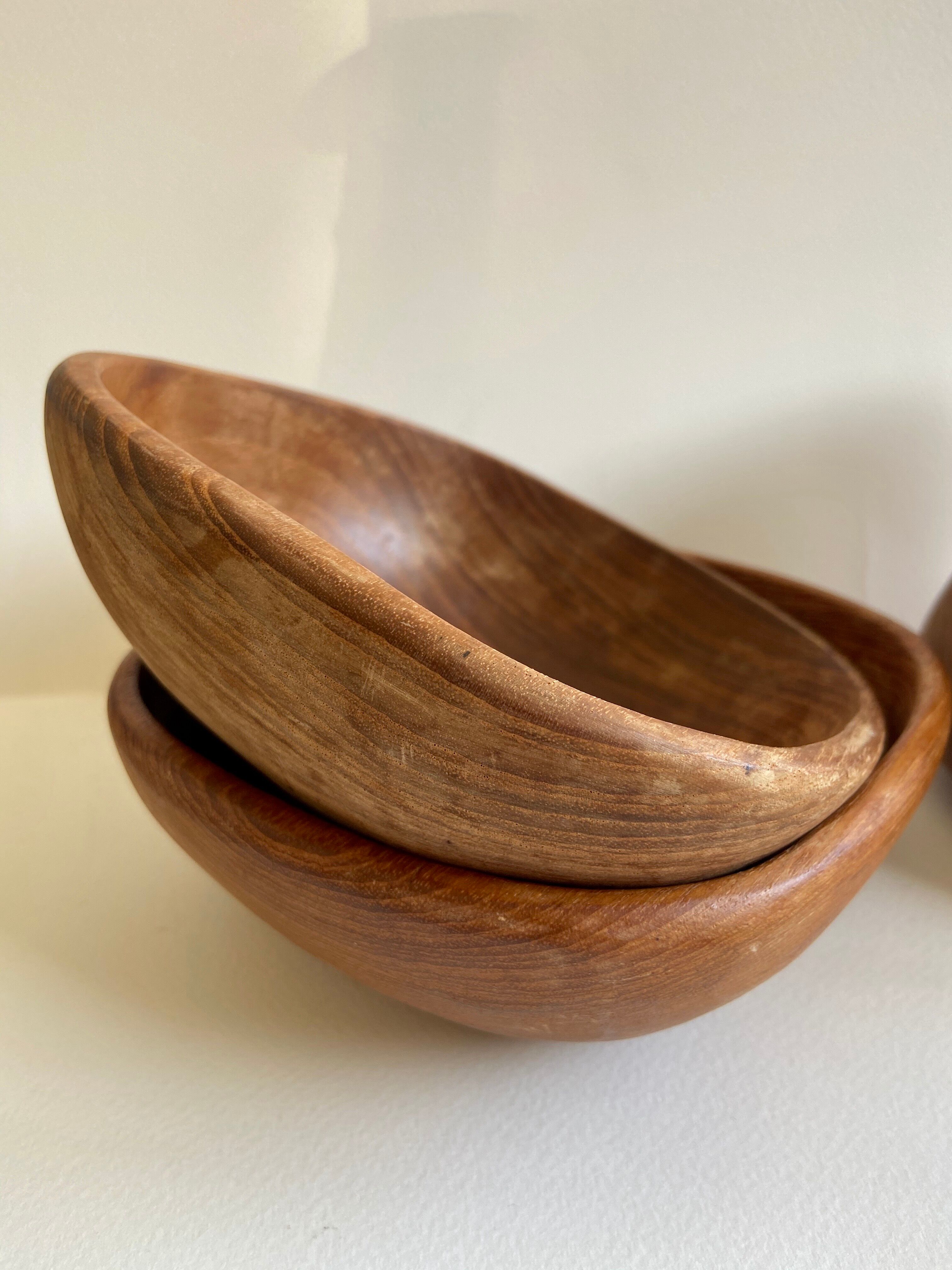 Set of 5 wooden ramekins