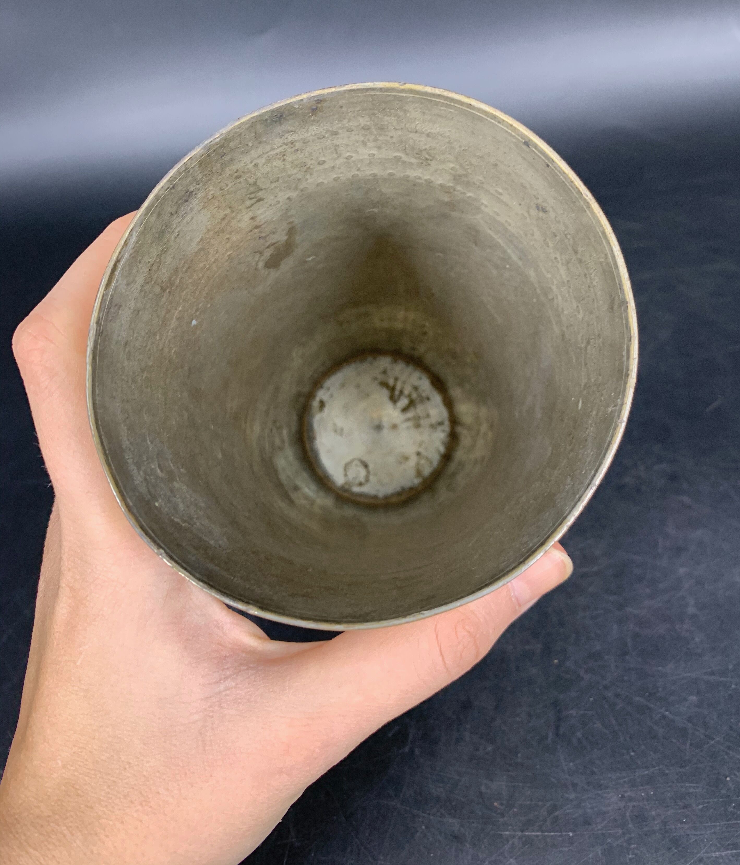 Glass in former Lassi No.14, India / Pakistan
