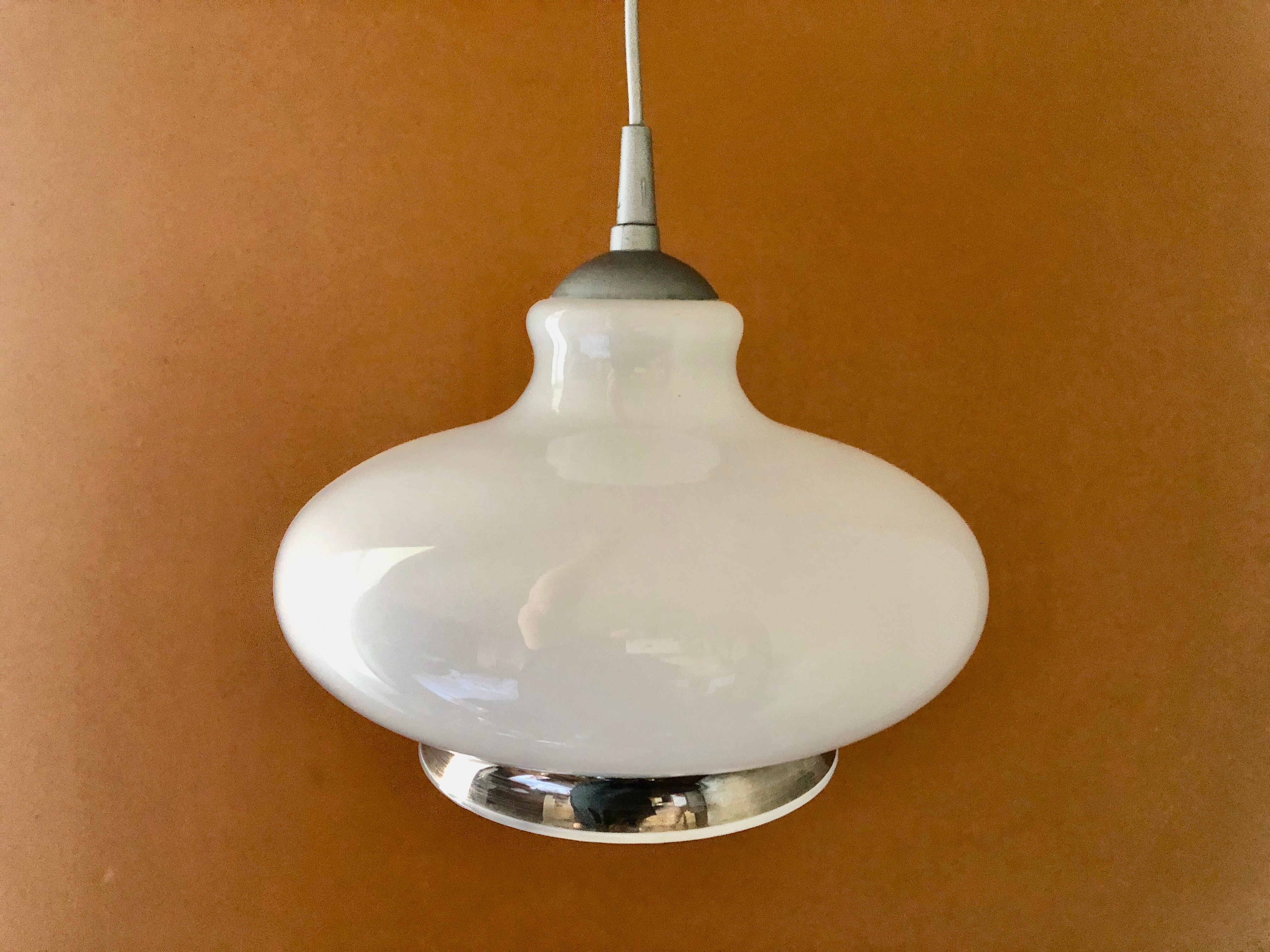 Suspension en opaline et fil d'argent