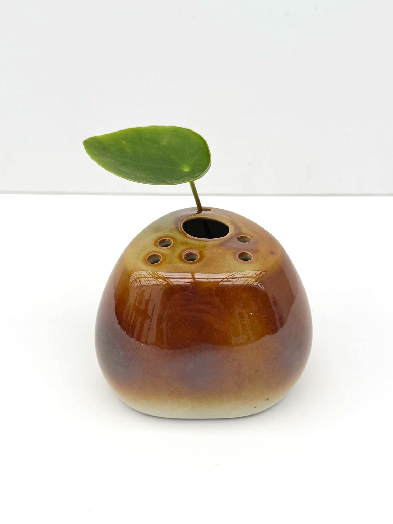 Flower vase by Pierre Lèbe for Virebent in porcelain, France 1970