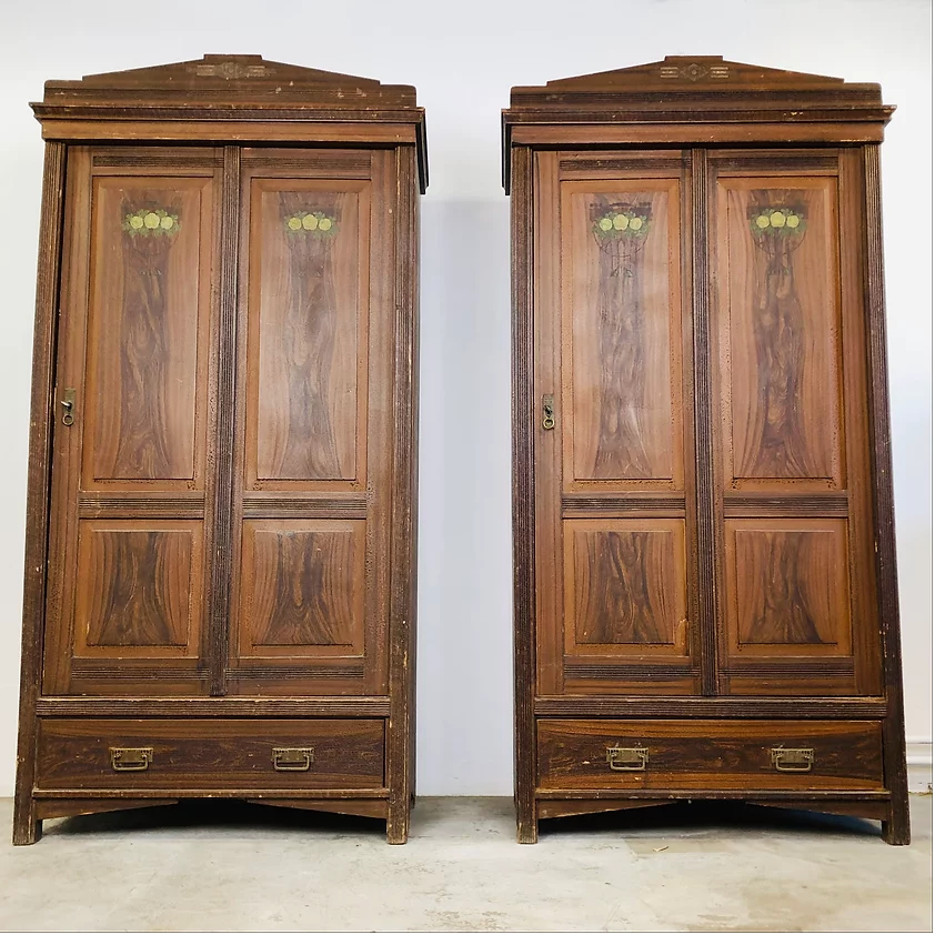 Cabinet antique art deco