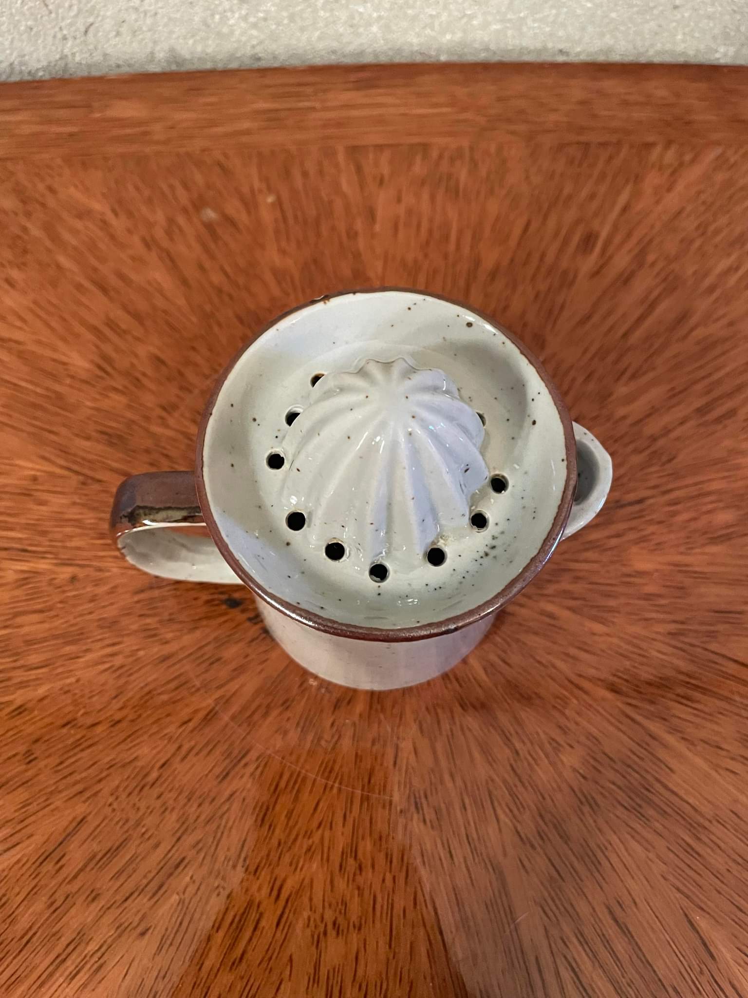 Citrus press vintage carafe floral pattern