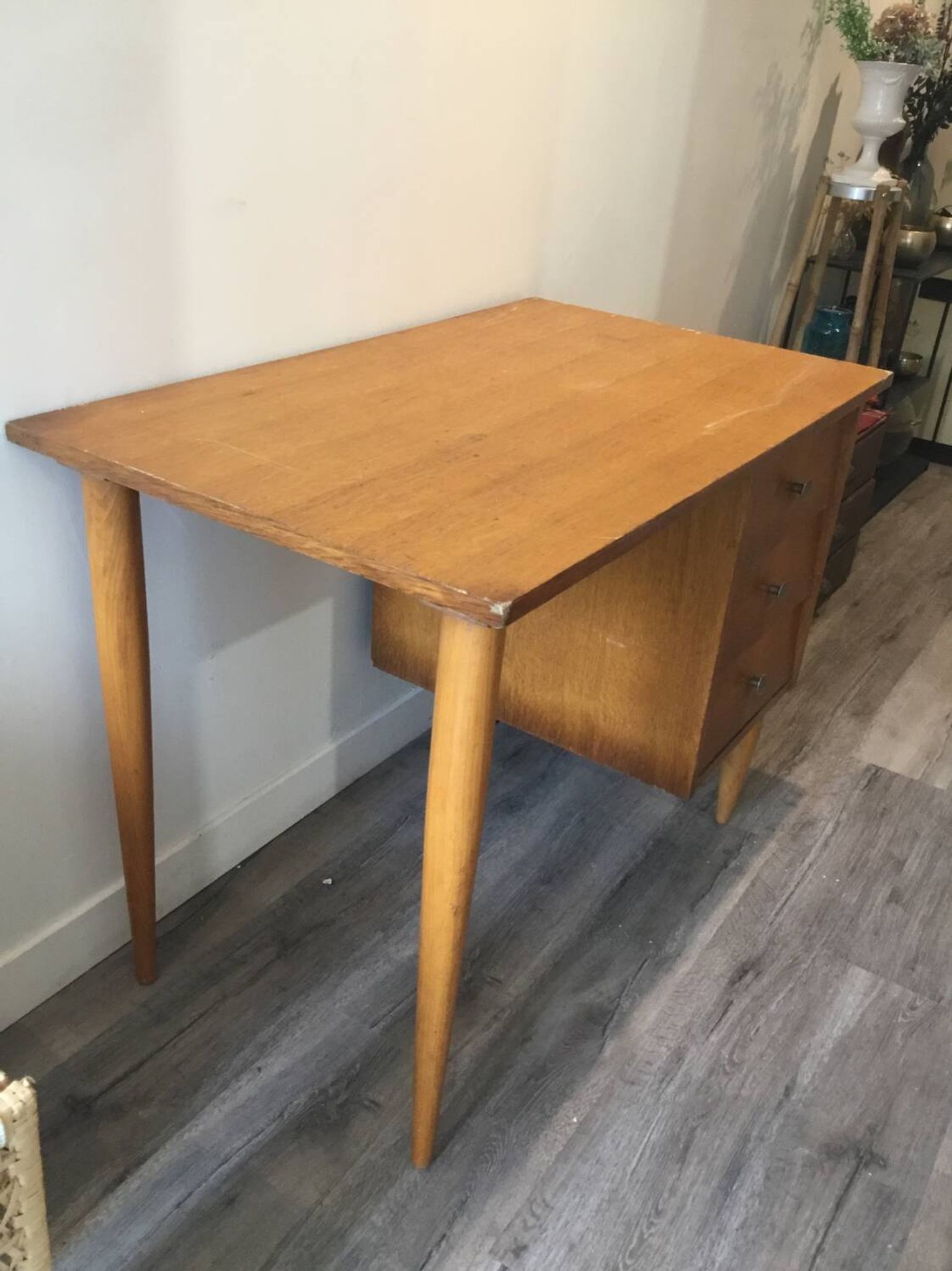 Bureau scandinave années 60 pieds compas