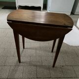 Round wooden folding coffee table