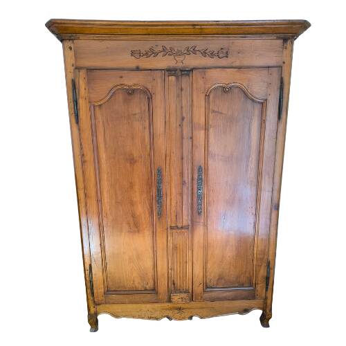 armoire style Louis-Philippe / Provincial français.