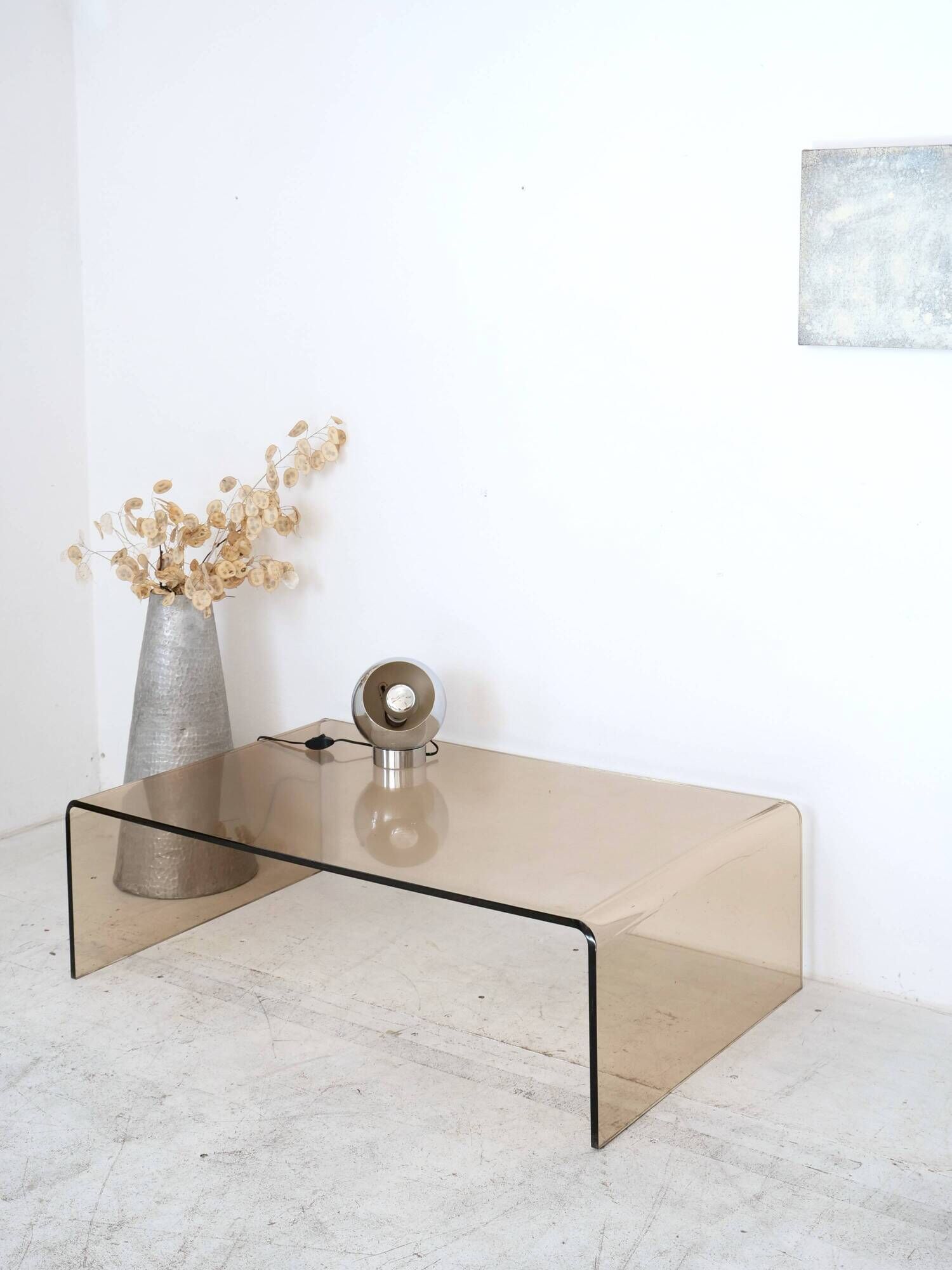 table basse plexiglas fumé Design années 1970