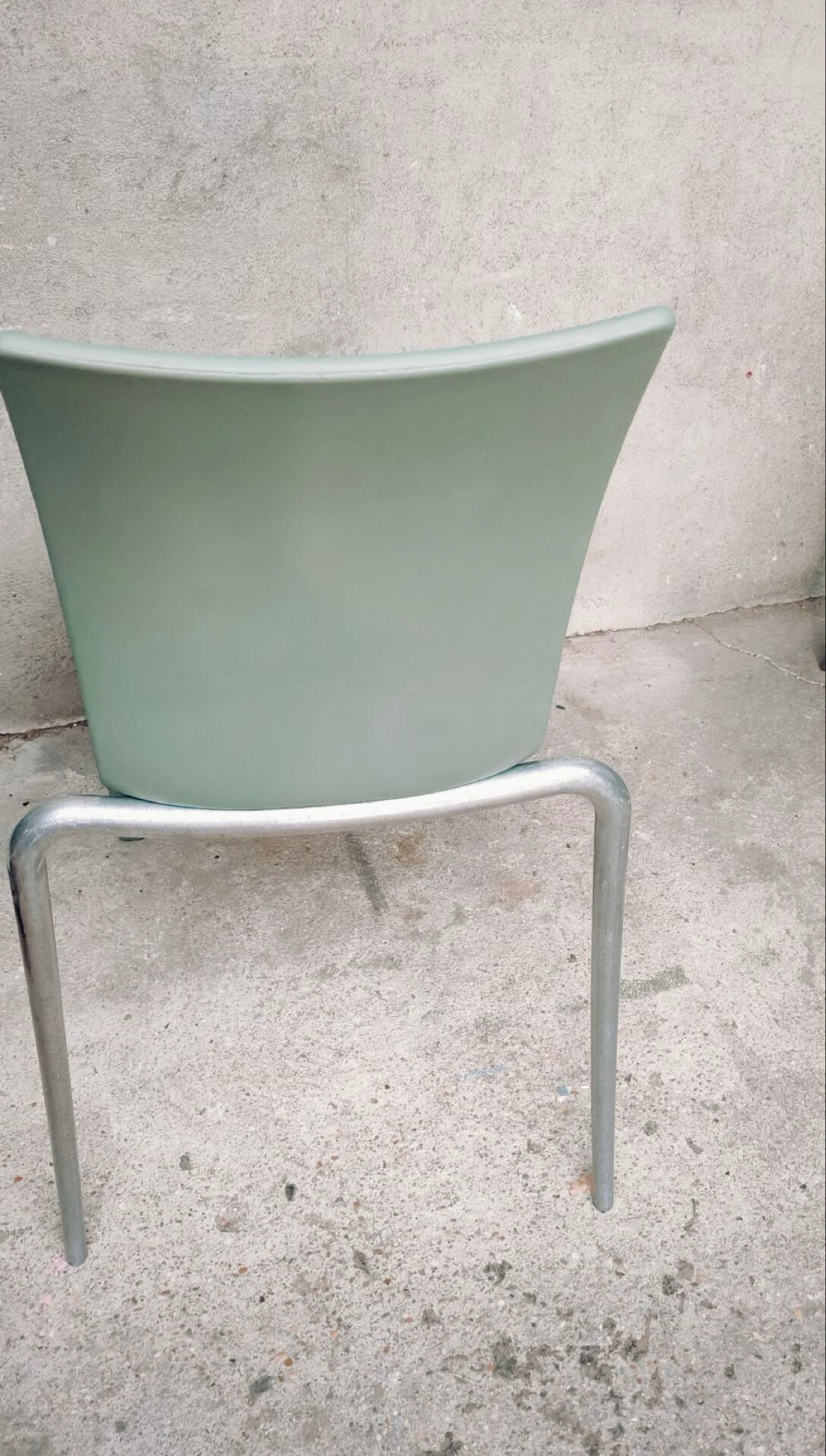 Set of 4 Louis 20 chairs by Stark for Vitra