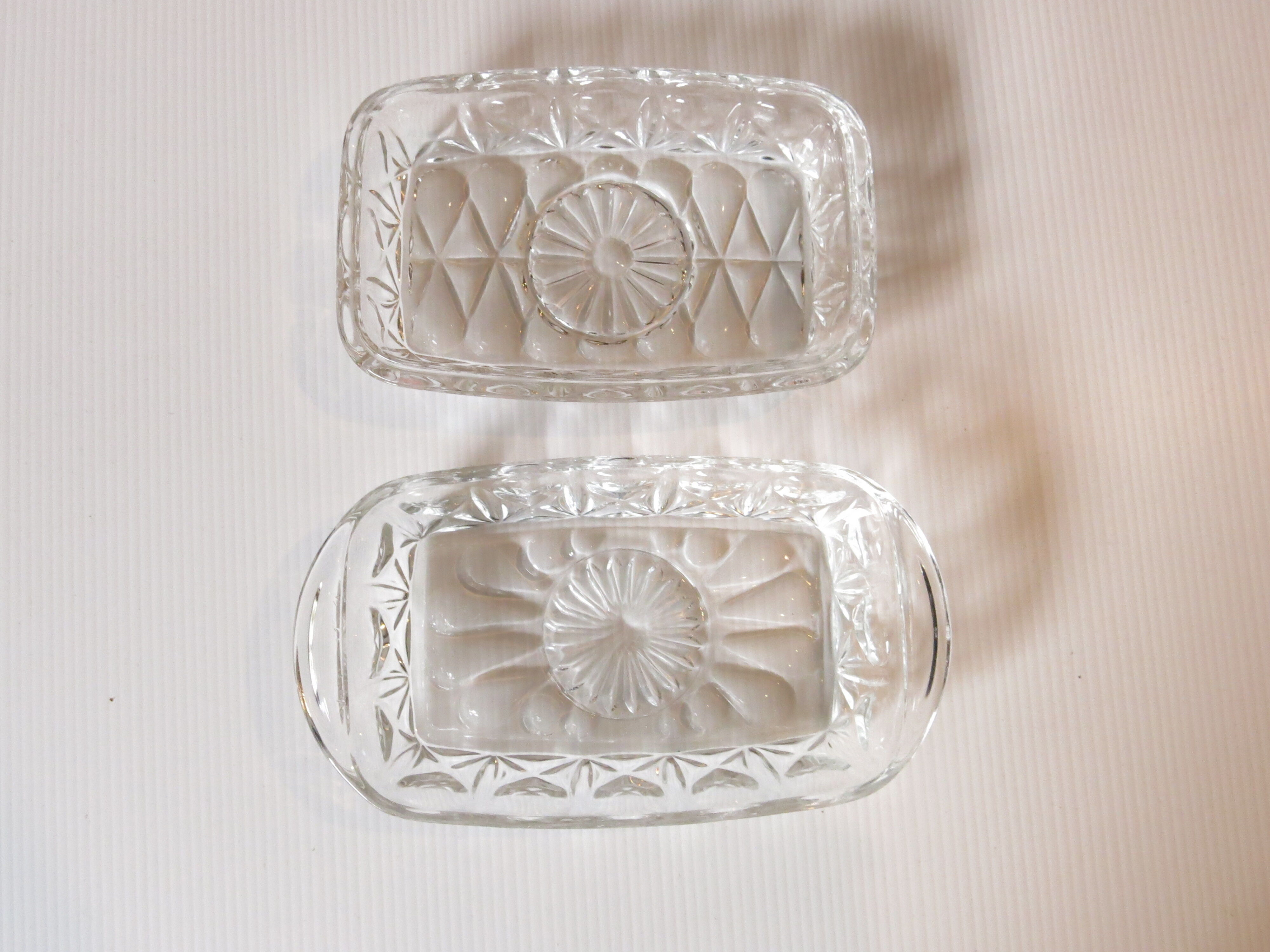 Butter dish from Reims in transparent glass