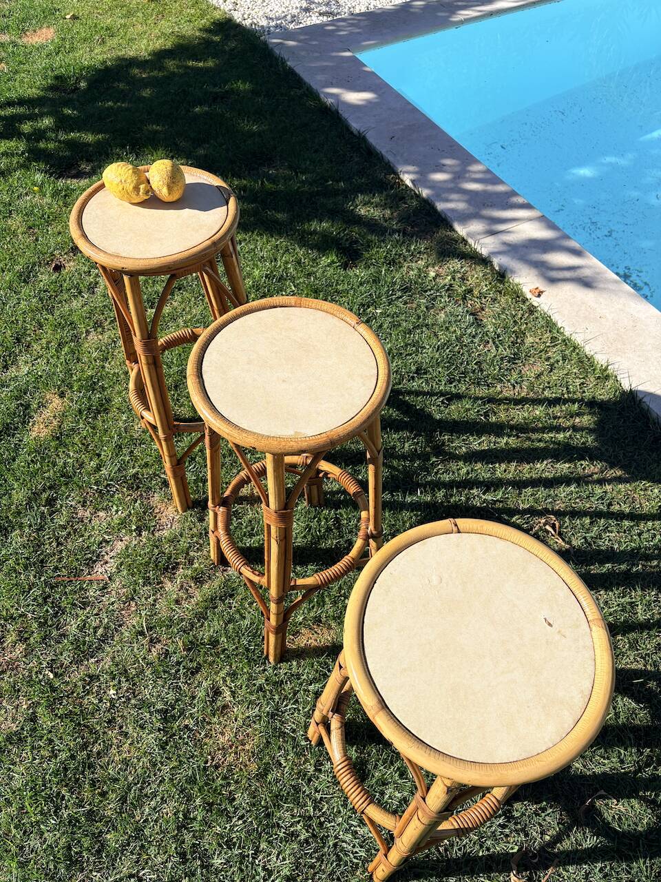 3 tabourets rotin vintage