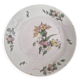 18th century Samadet earthenware plate - carnation decorations